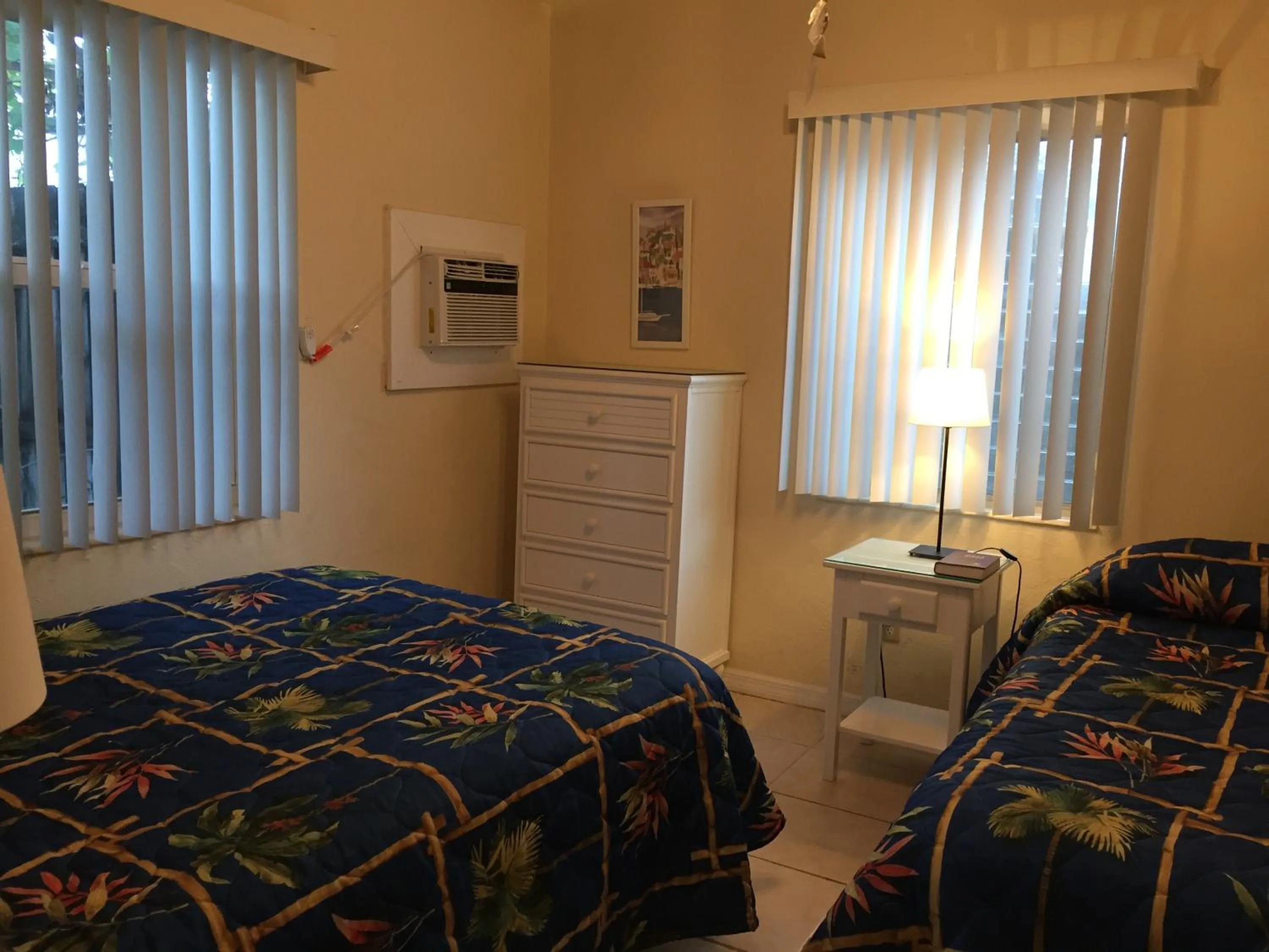 Bedroom, Bed in Seafarer Key Largo Resort and Beach