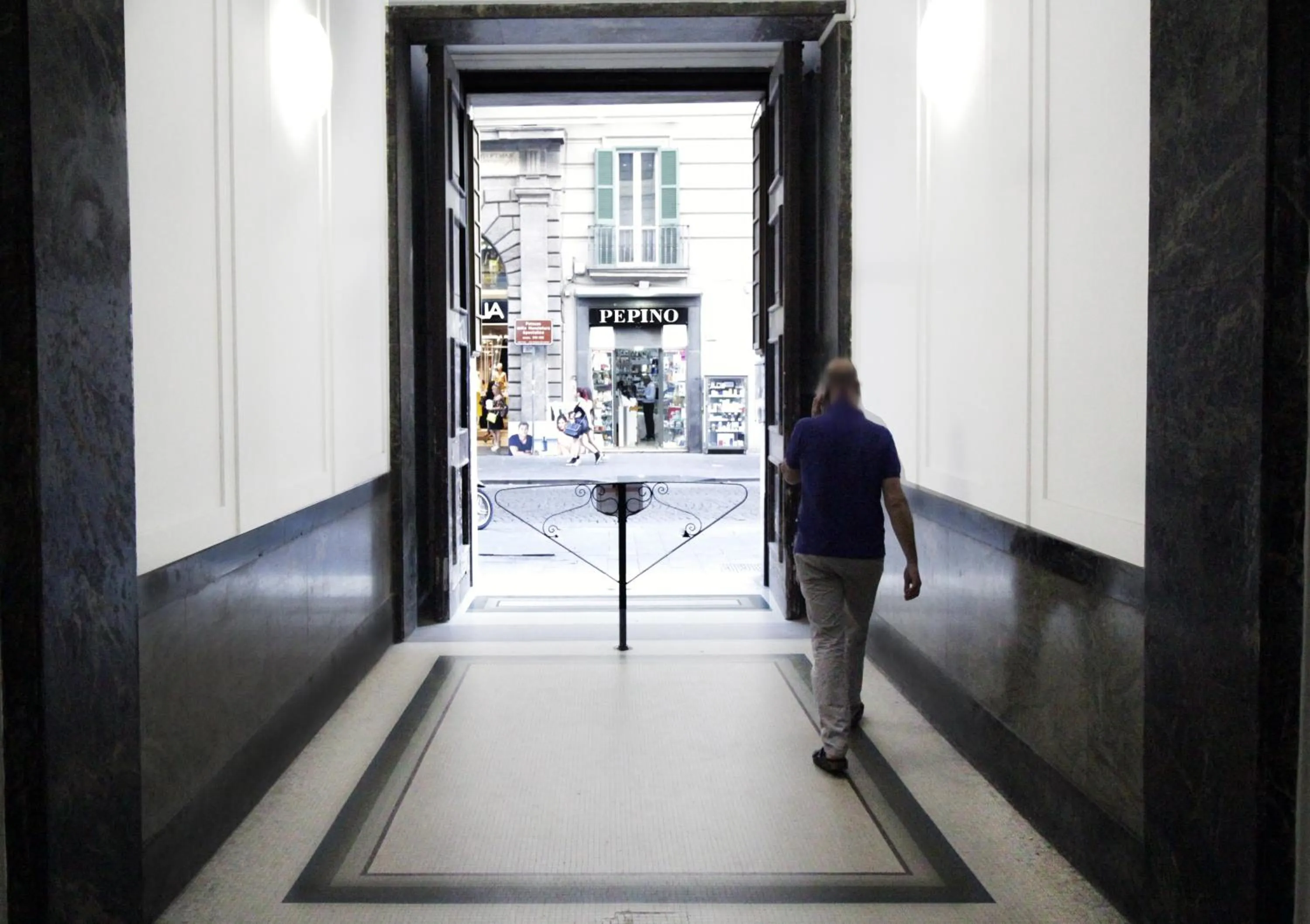 Facade/entrance in Toledostop