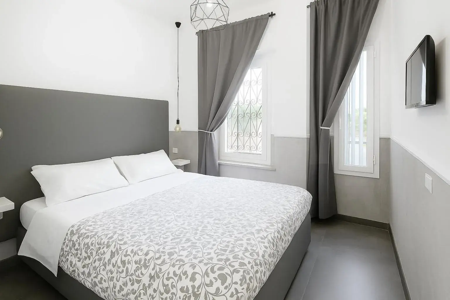 Standard Double Room in Toledostop Standard Double Room in Toledostop