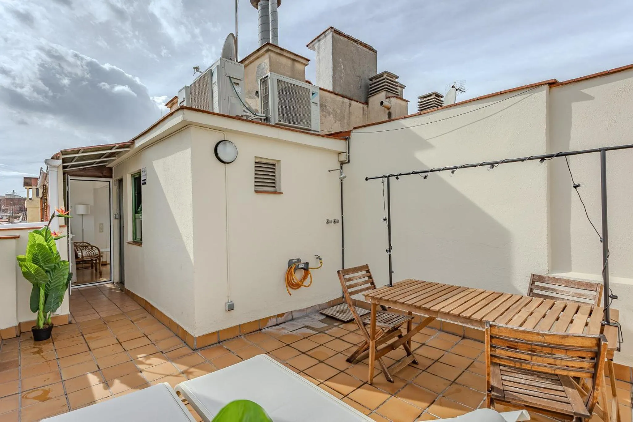 Balcony/Terrace in Ola Living Vidreria