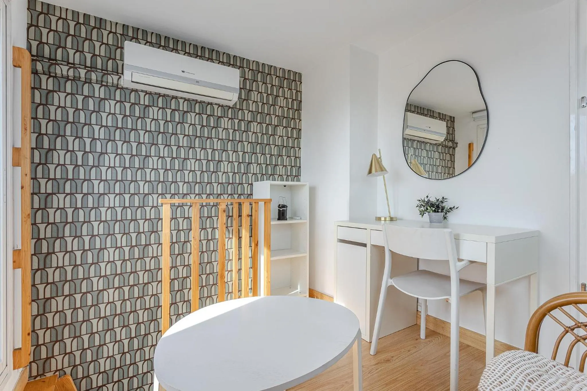 Communal lounge/ TV room in Ola Living Vidreria