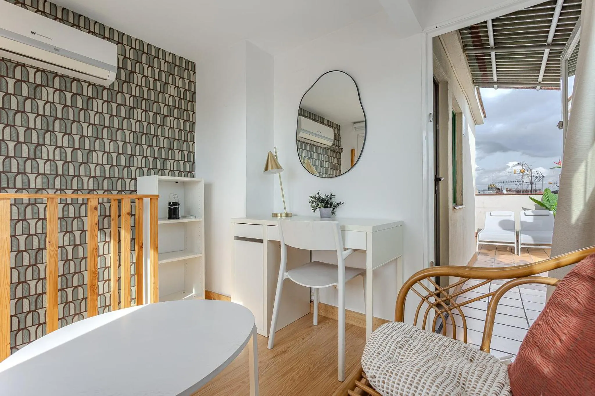 Bed in Ola Living Vidreria