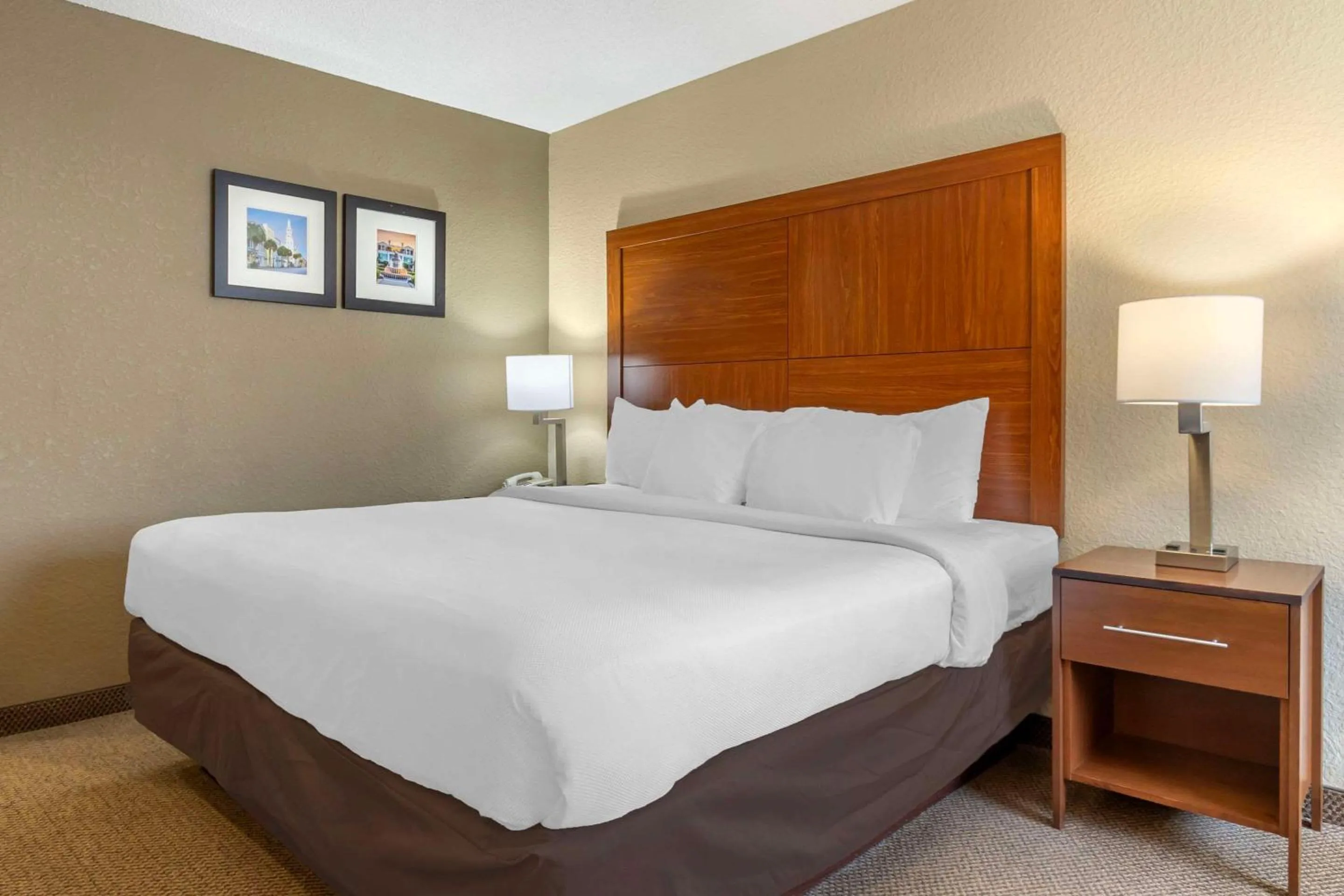 Bedroom, Bed in Comfort Inn & Suites Charleston Airport Convention Center