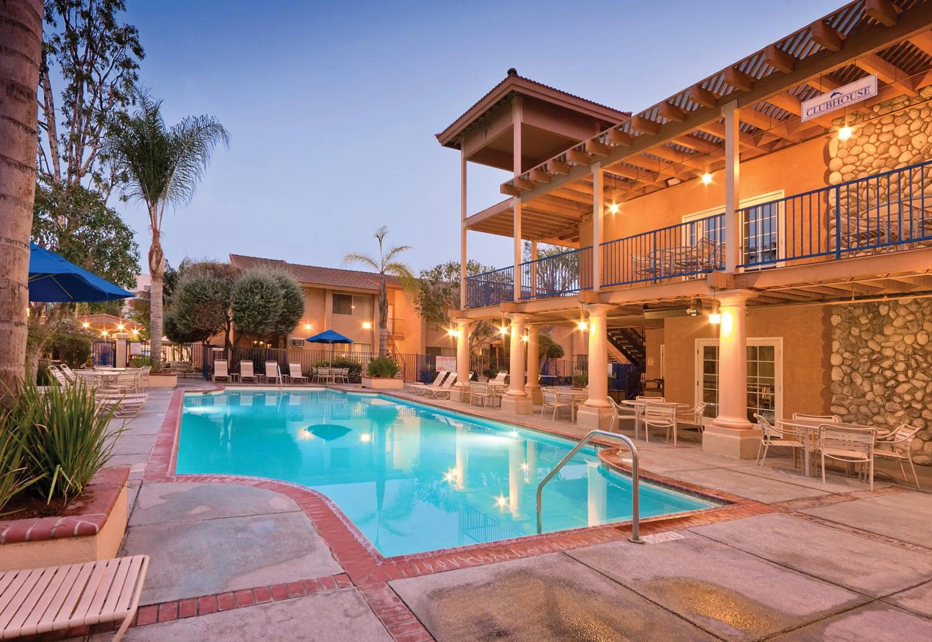 Swimming pool in Club Wyndham Dolphin's Cove