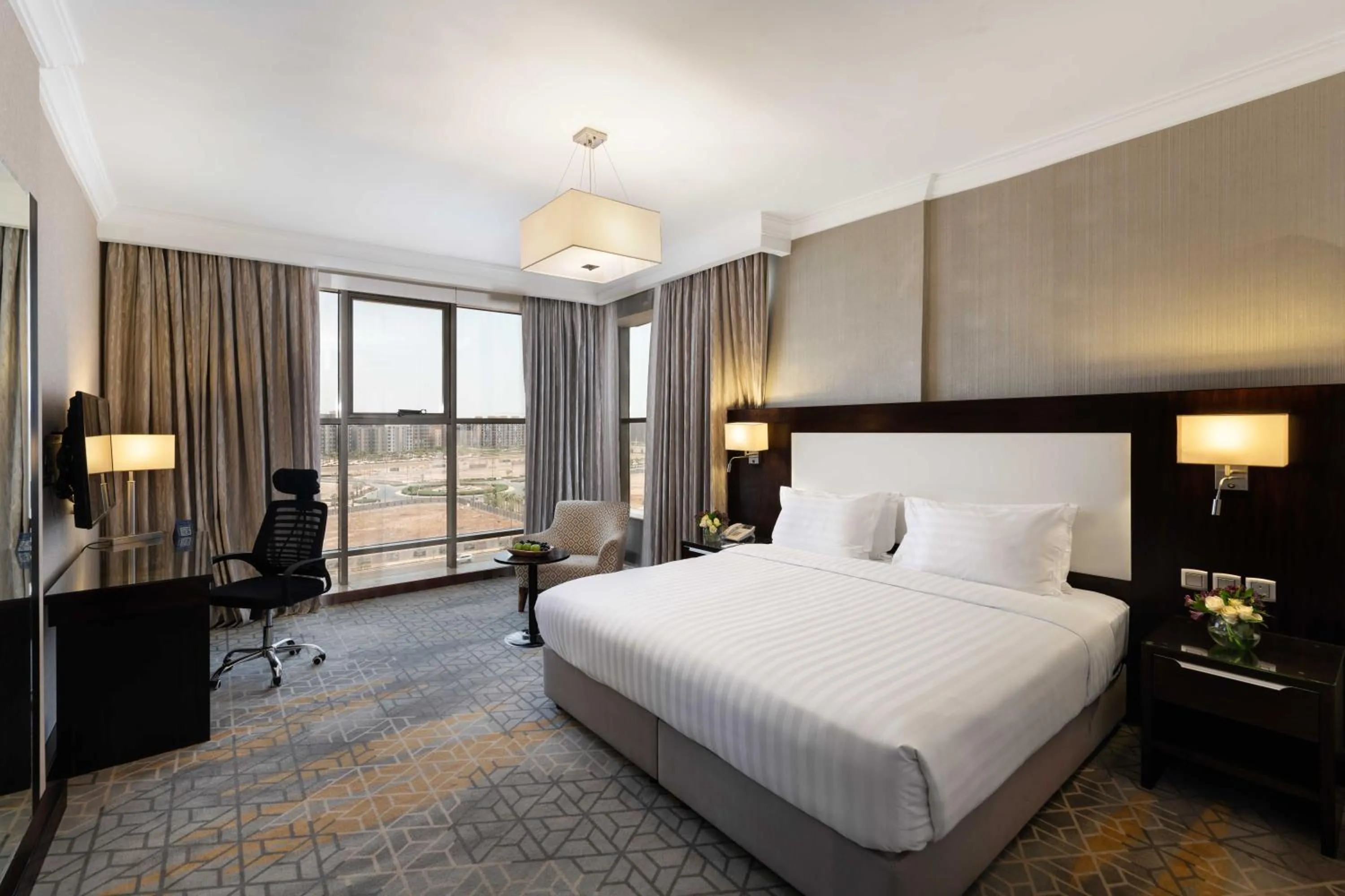 Bed in Warwick Hotel Jeddah