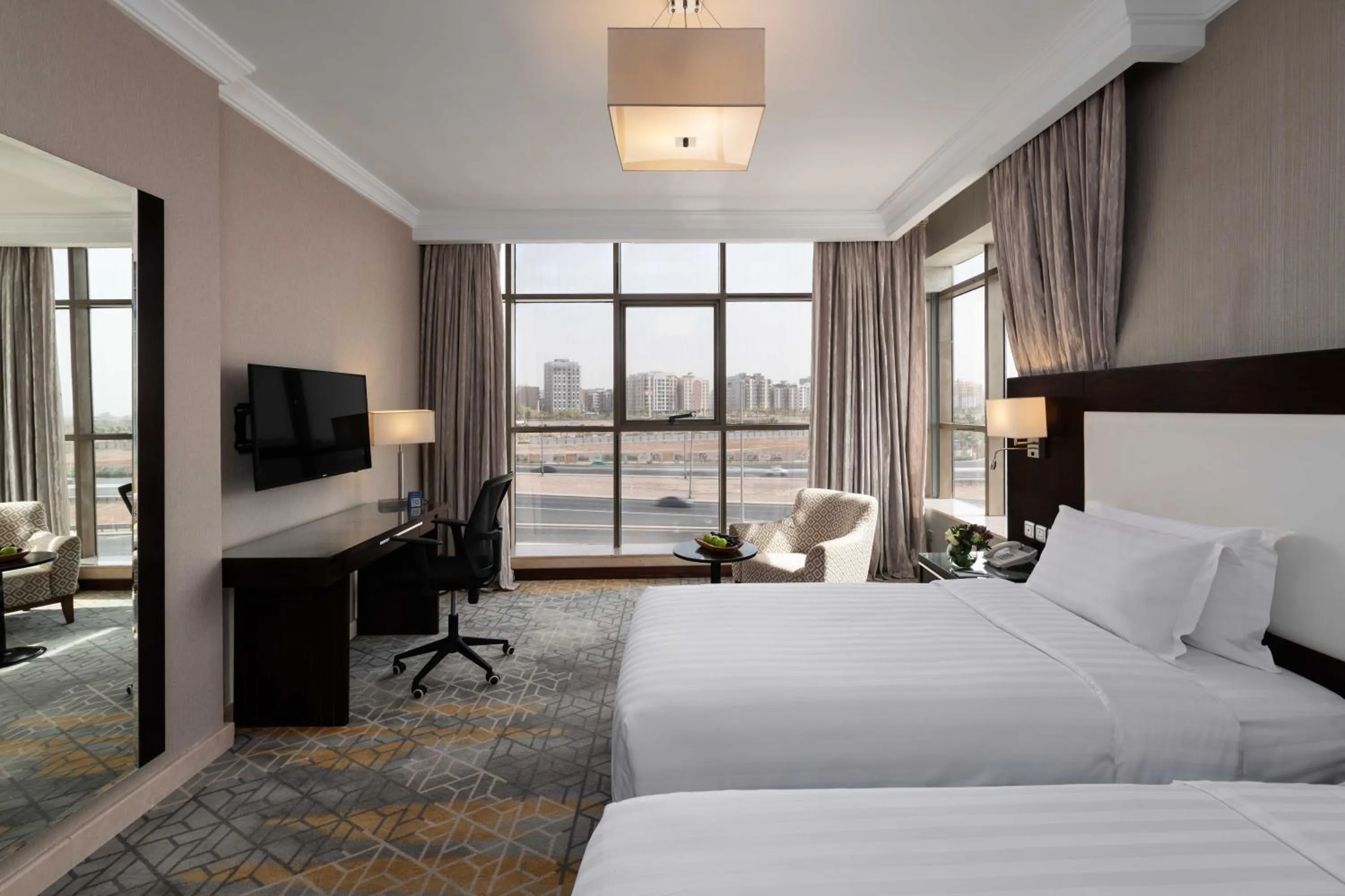 City view, Bed in Warwick Hotel Jeddah