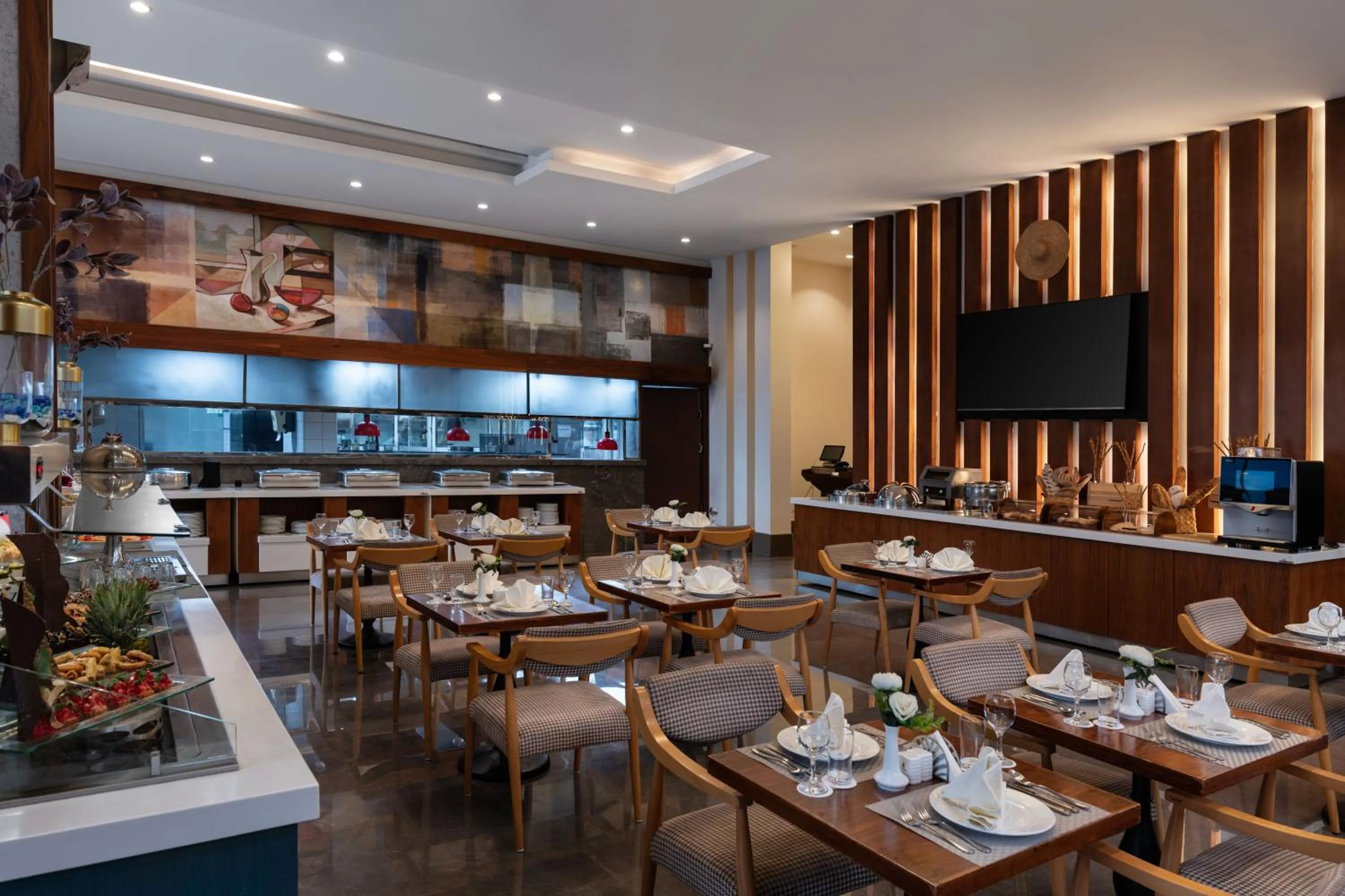 Restaurant/places to eat in Warwick Hotel Jeddah