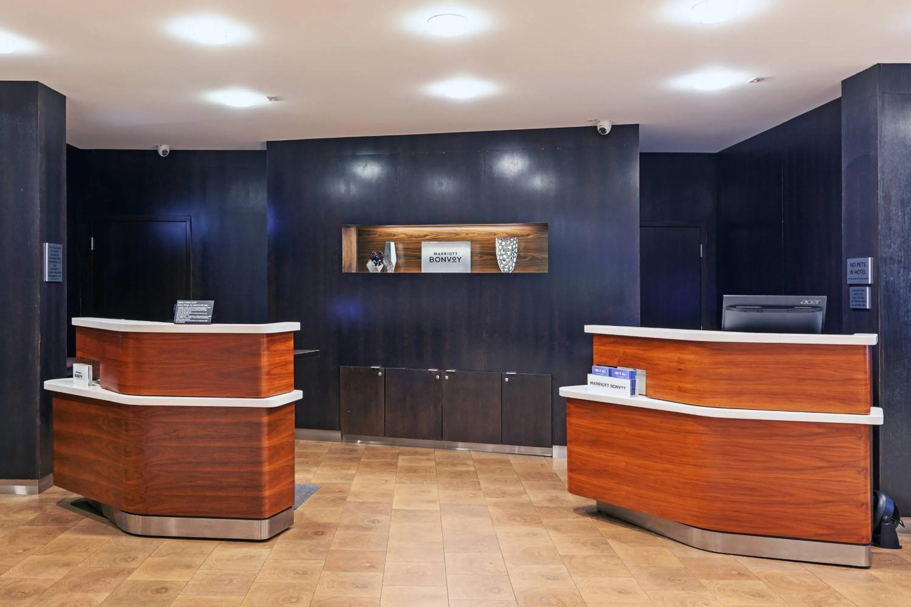 Lobby or reception in Courtyard by Marriott Tulsa Woodland Hills