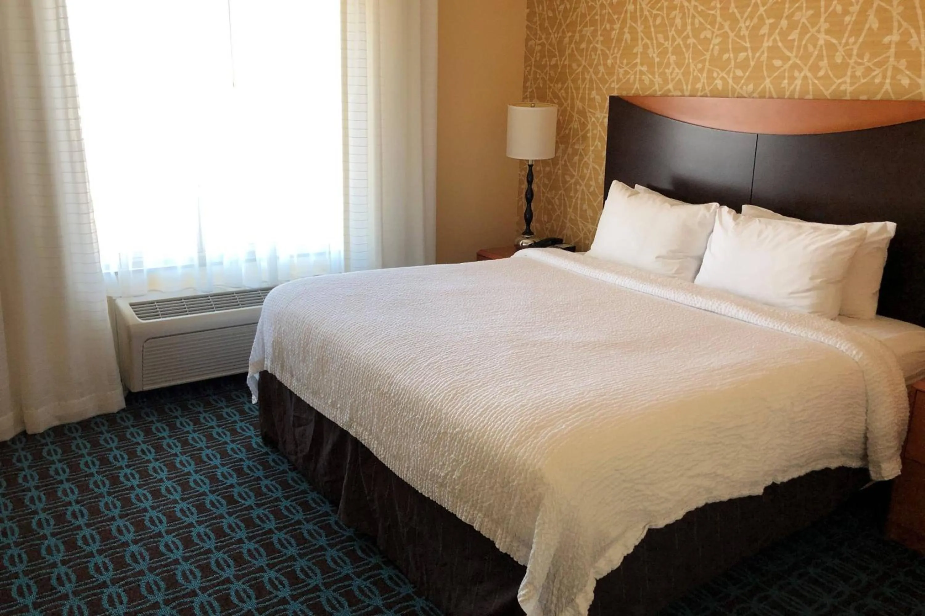 Bedroom, Bed in Fairfield Inn and Suites by Marriott Oklahoma City Airport