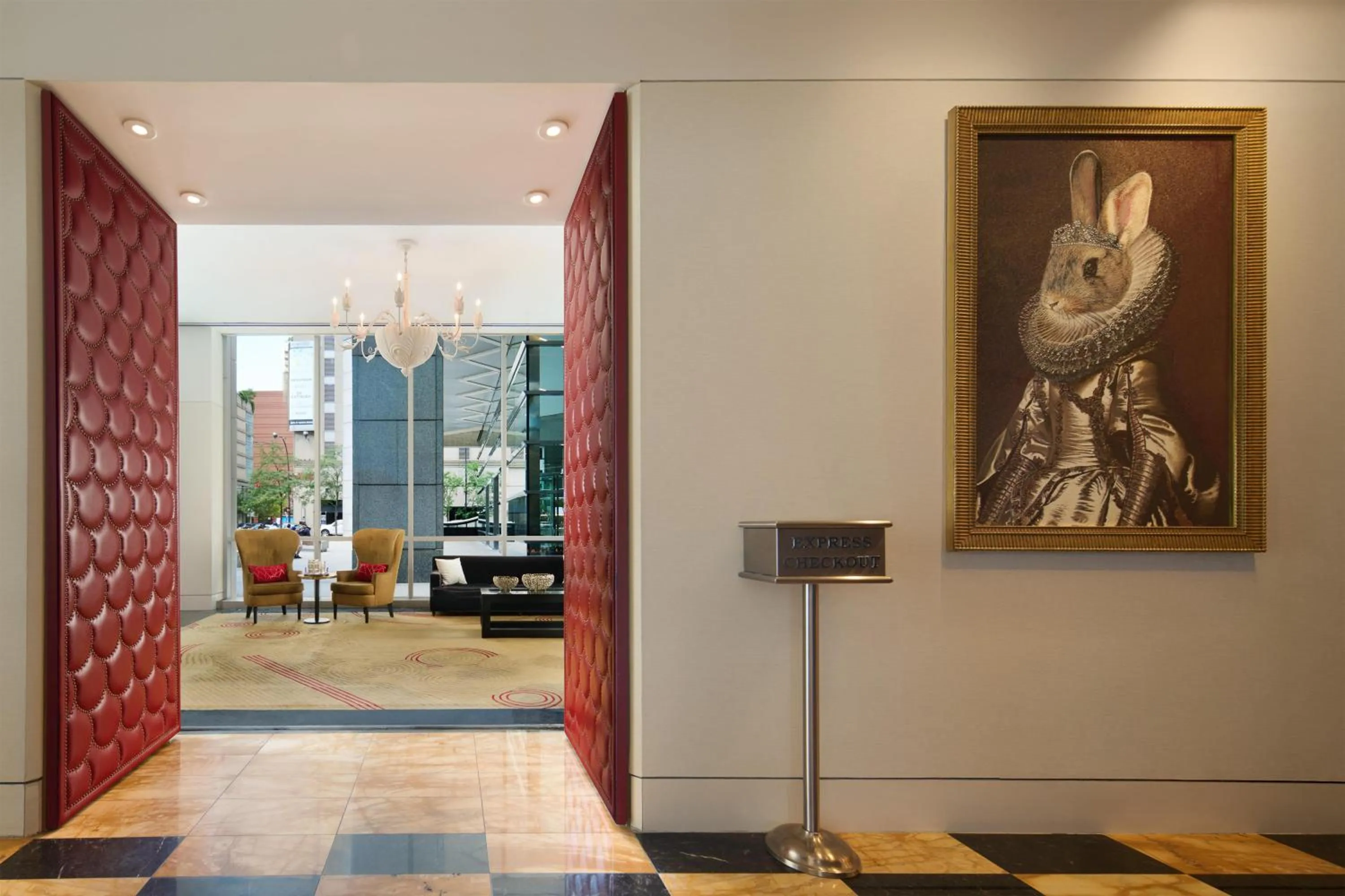 Lobby or reception in The Royal Sonesta Chicago River North