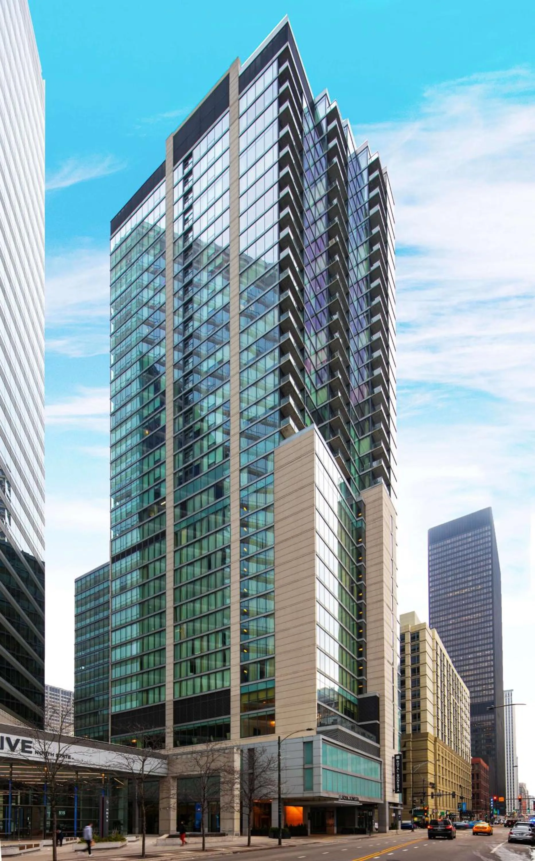 Property building in The Royal Sonesta Chicago River North