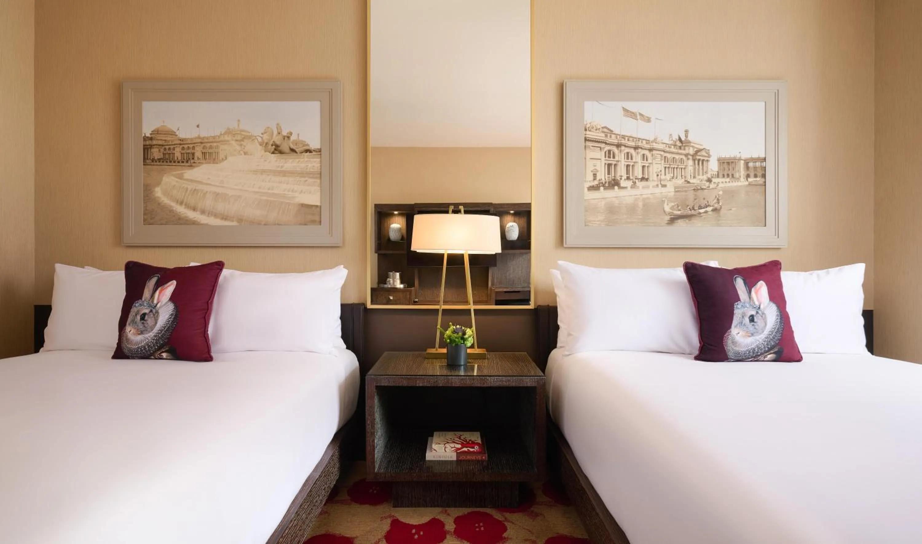 Bedroom, Bed in The Royal Sonesta Chicago River North