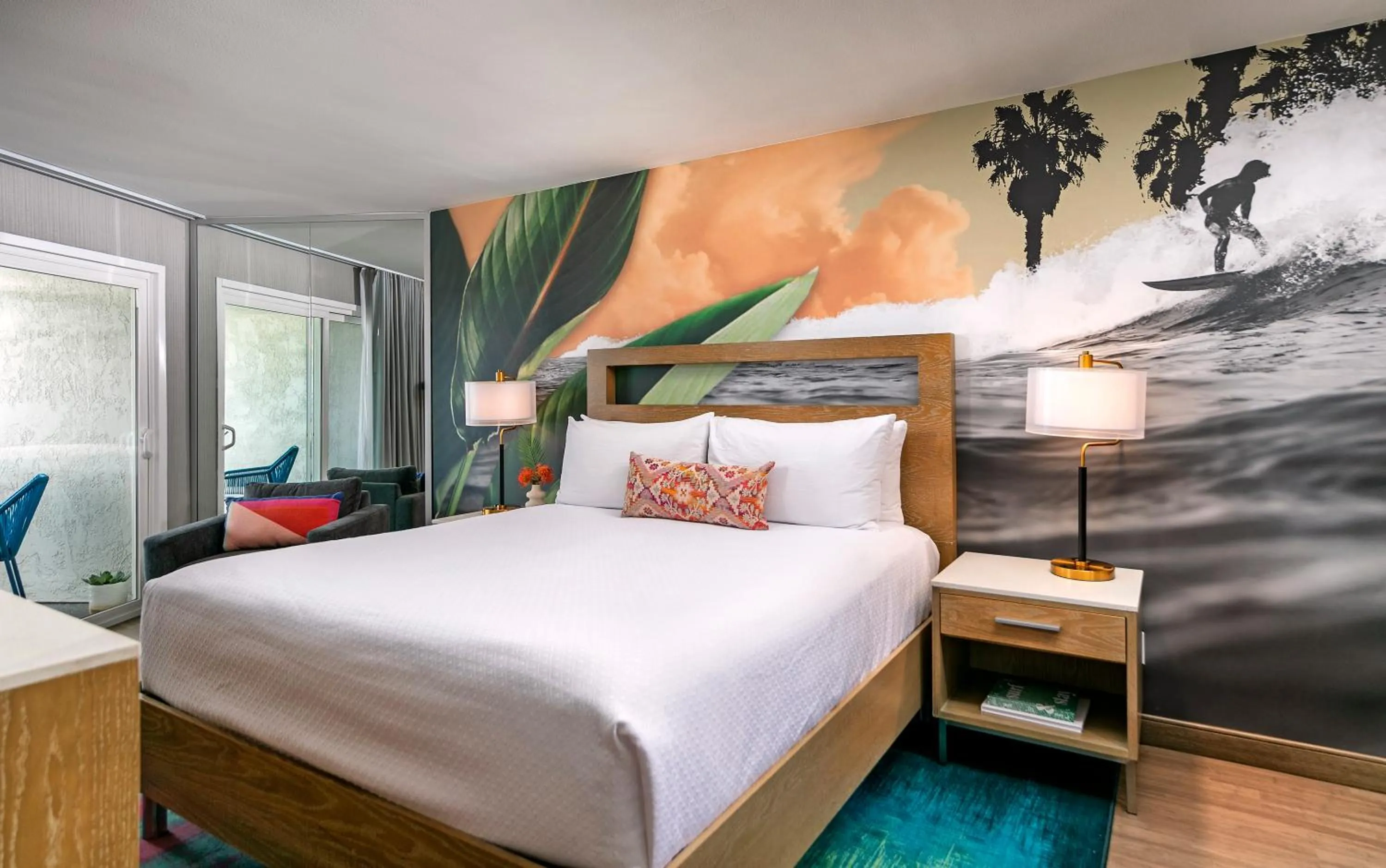 Bed in The Wayfarer San Diego