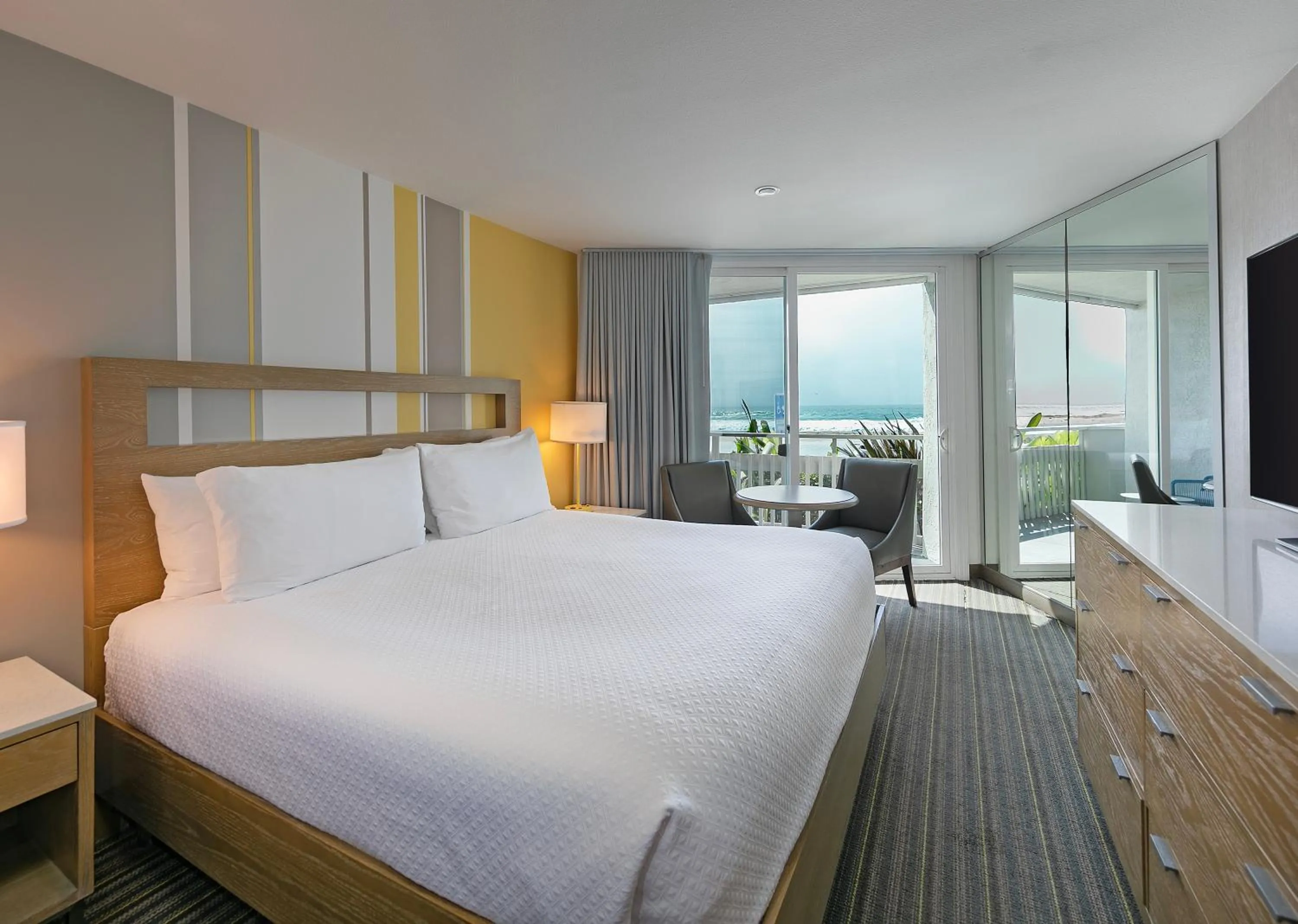 Bedroom, Bed in The Wayfarer San Diego