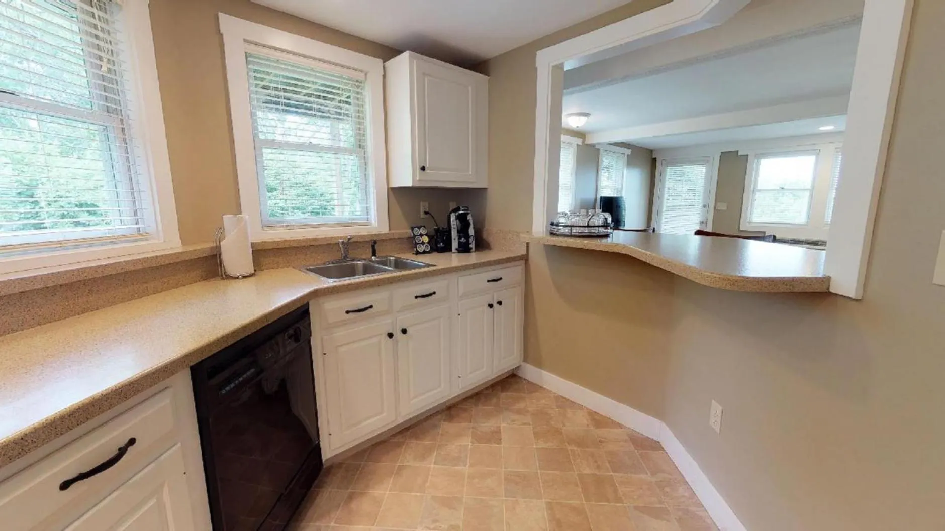 Kitchen or kitchenette in Glen Cove Inn & Suites Rockport