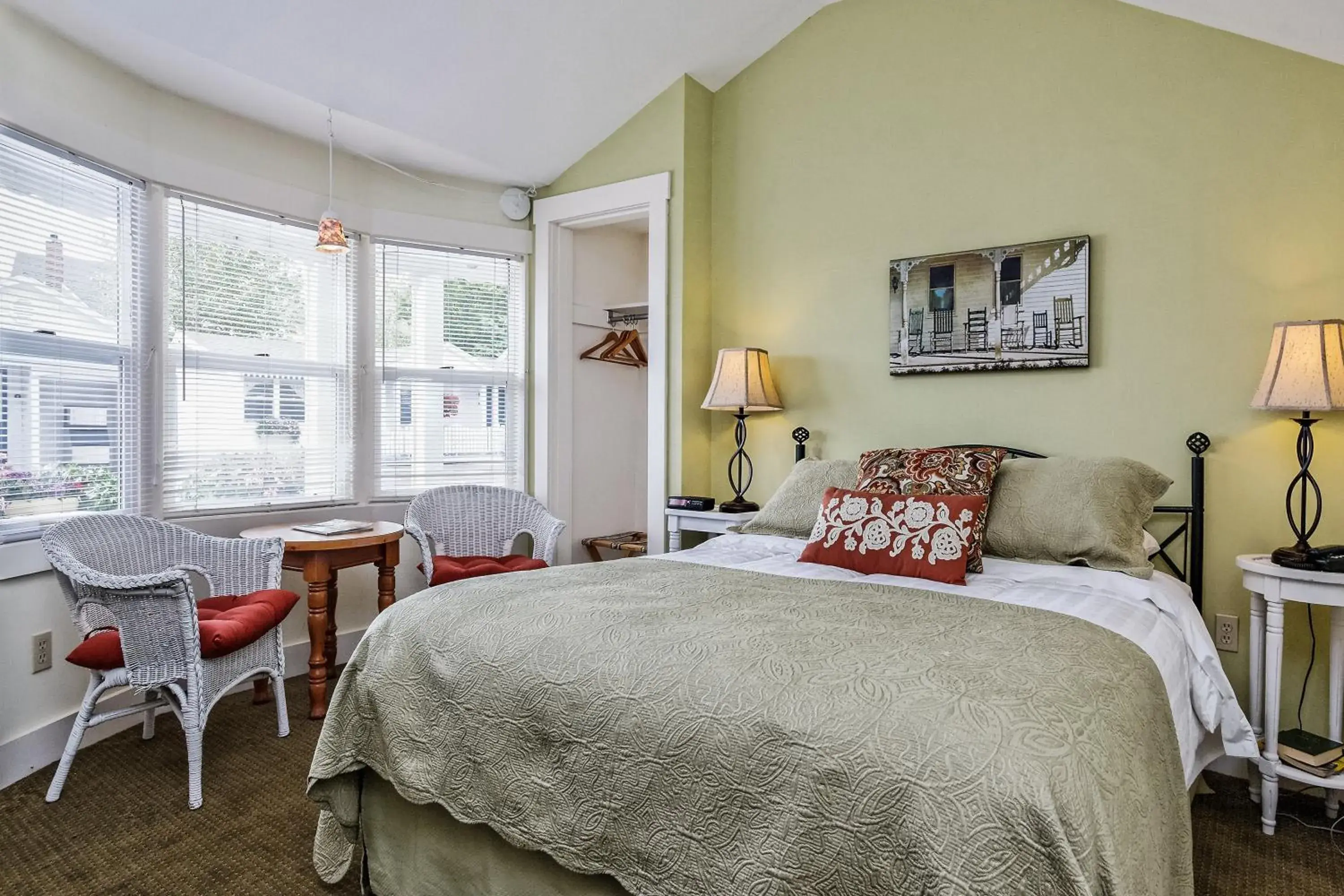 Standard Queen Room in Glen Cove Inn & Suites Rockport Standard Queen Room in Glen Cove Inn & Suites Rockport