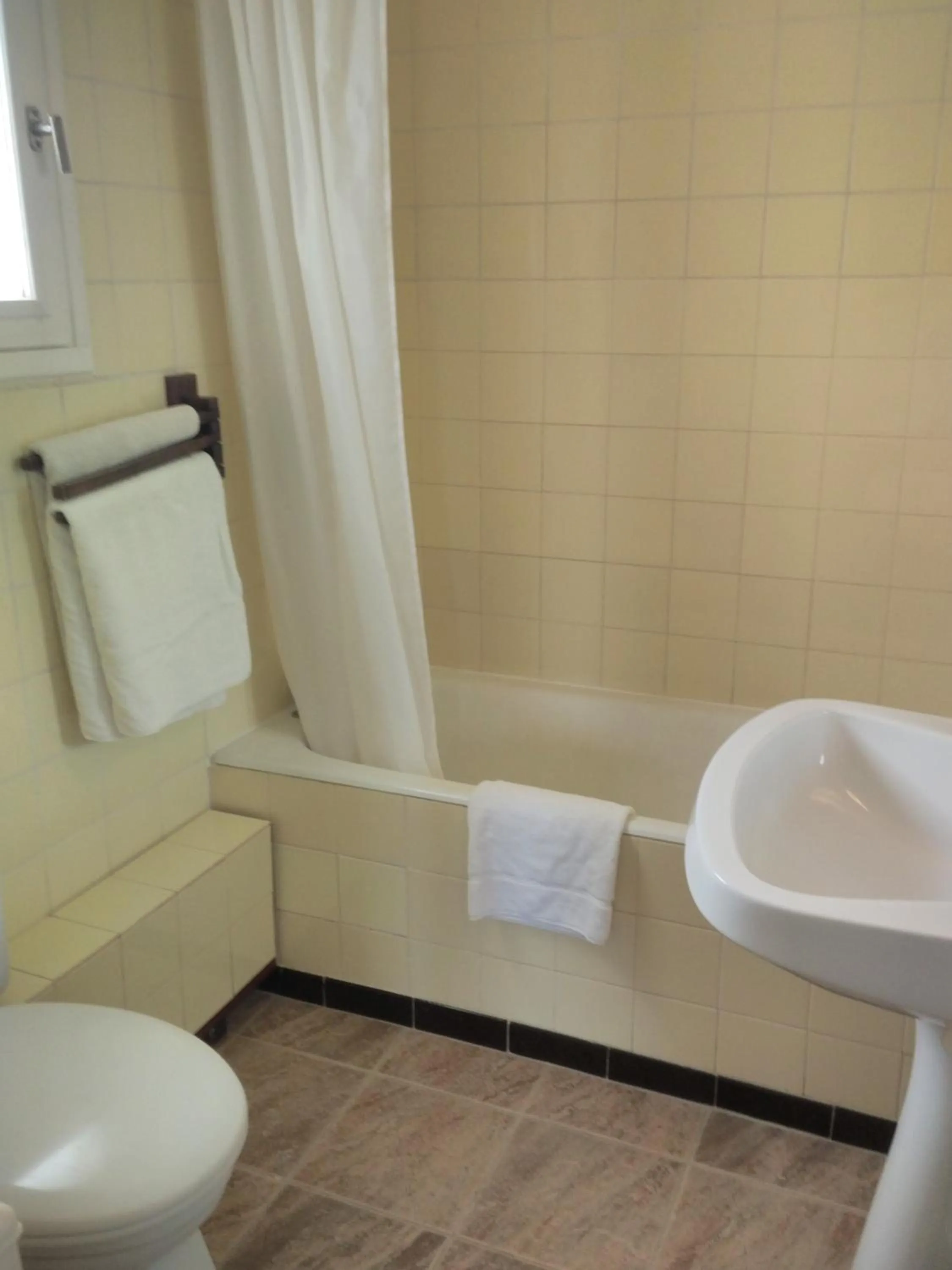 Bathroom in Le Nouveau Monde