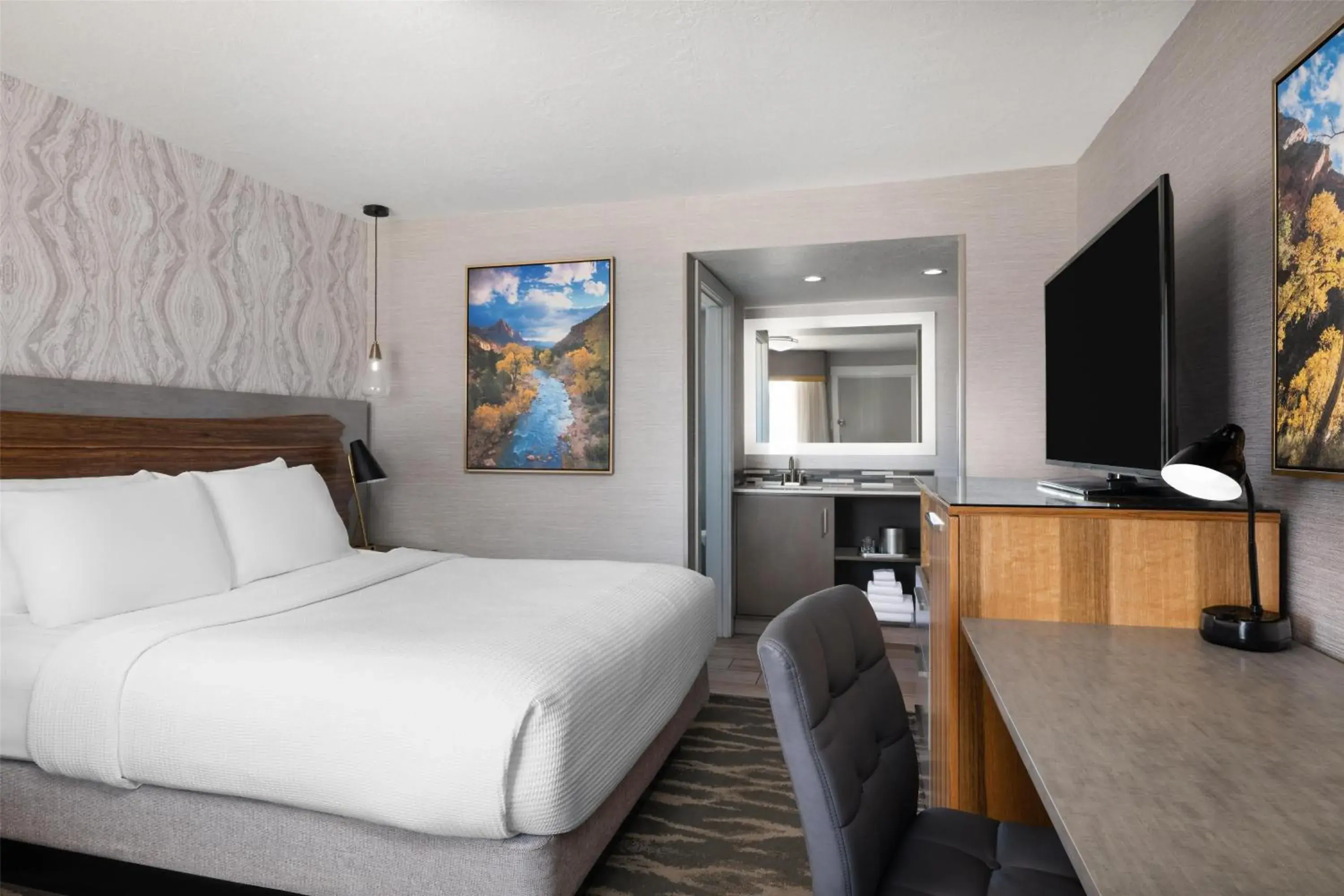 Queen Room - Non-Smoking in Aiden by Best Western St George Queen Room - Non-Smoking in Aiden by Best Western St George