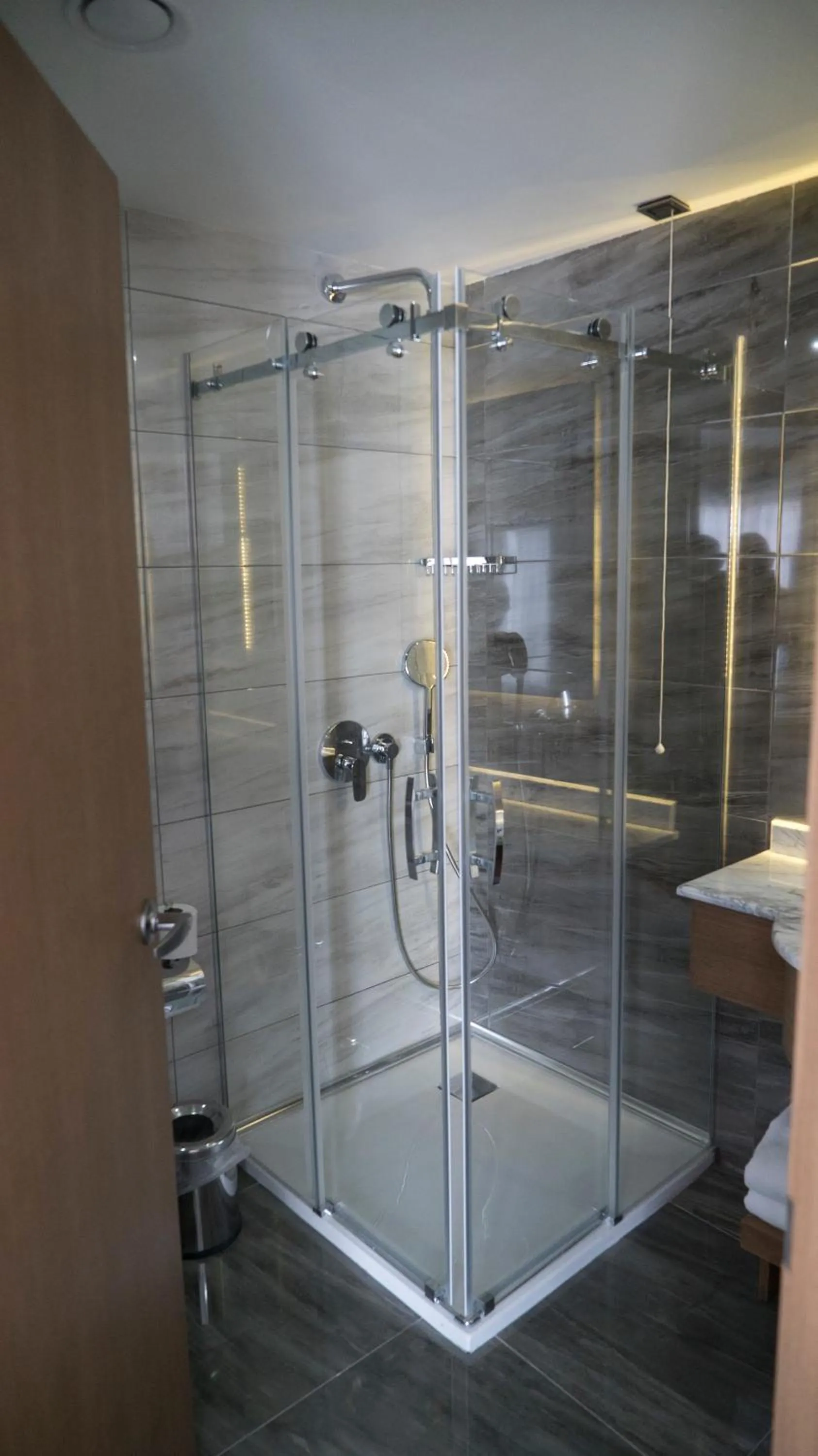 Bathroom in Yuksel Istanbul Yenikapı Hotel