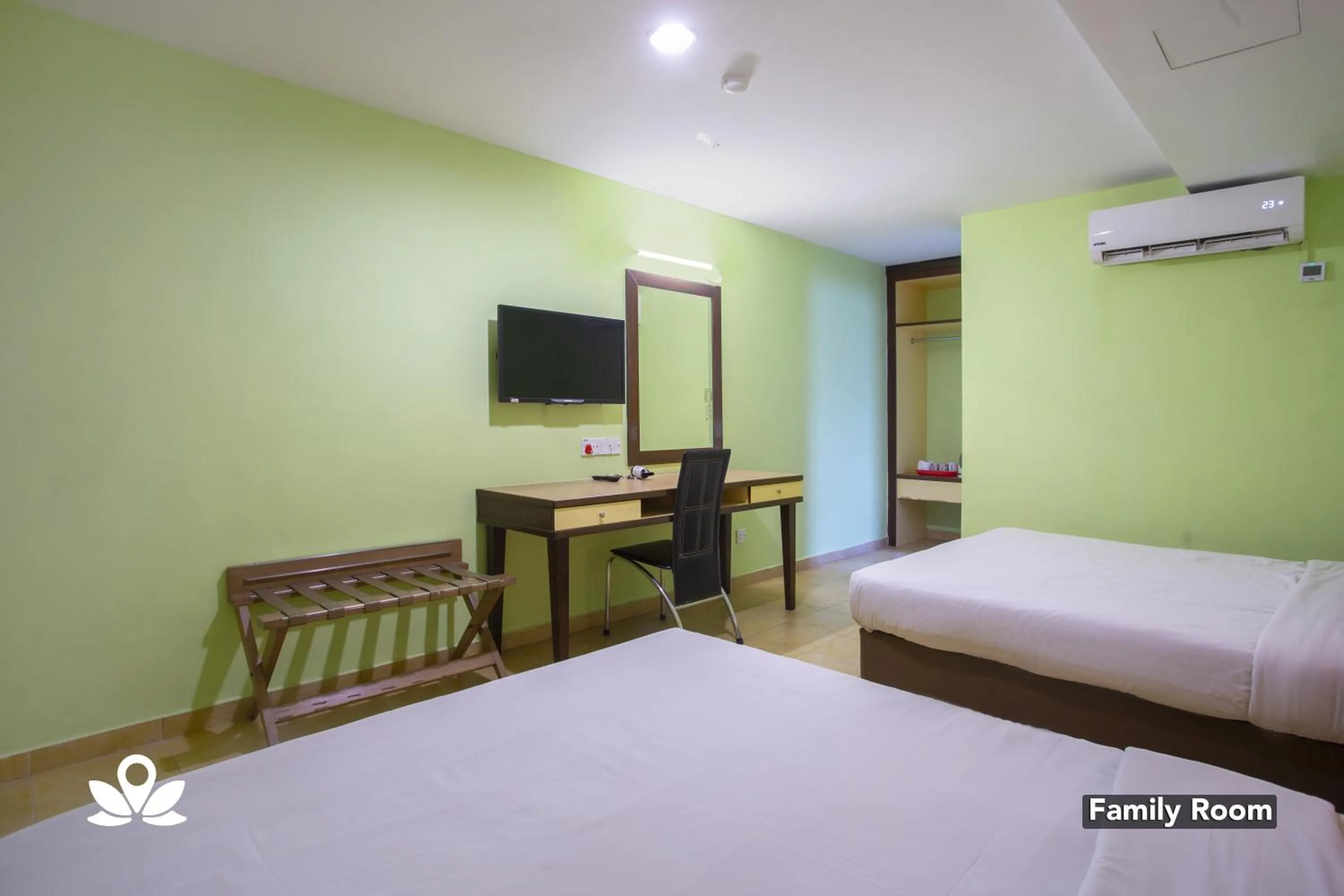 Bedroom, Bed in Hotel Weilia