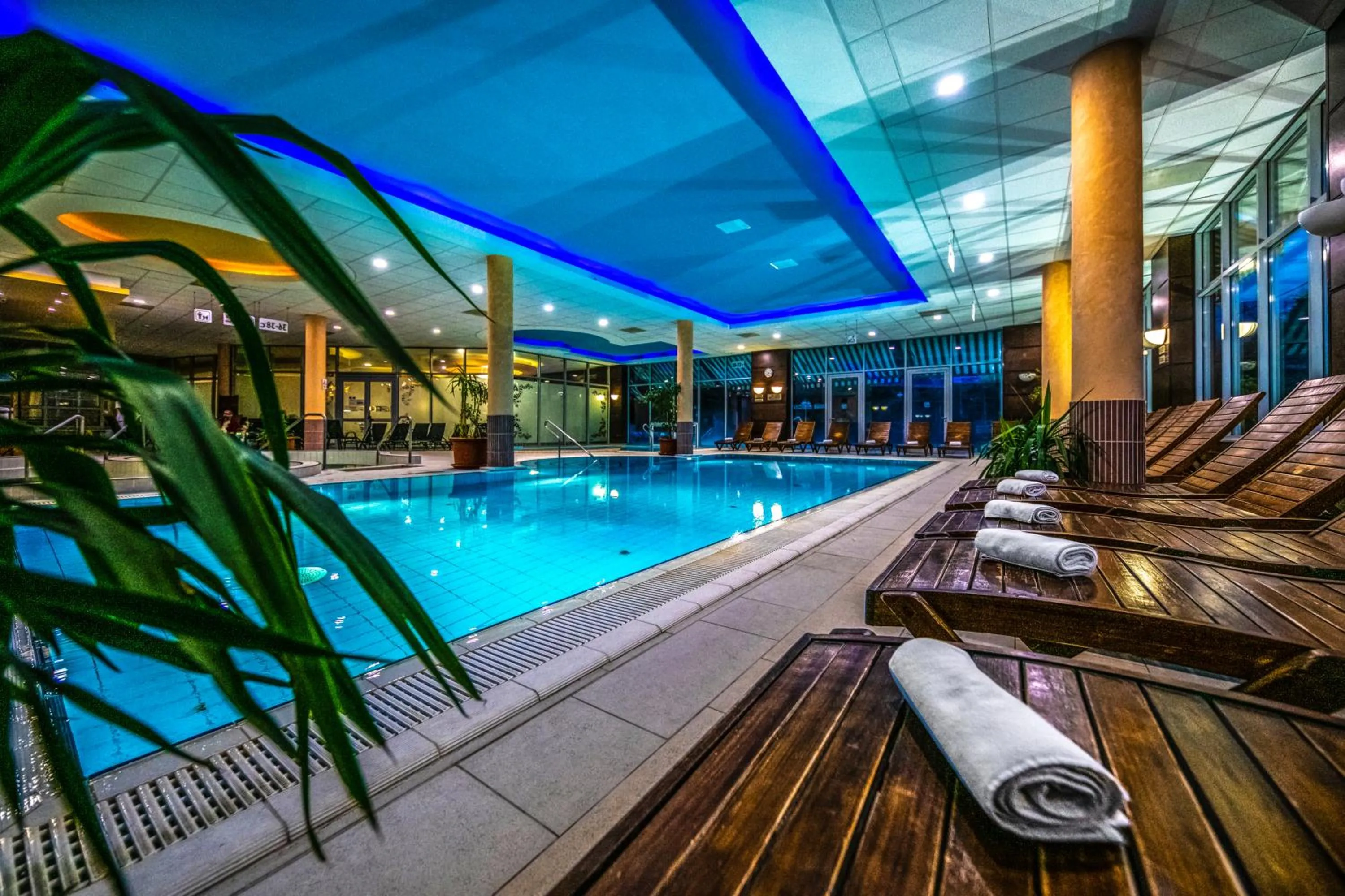 Swimming pool in Balneo Hotel Zsori Thermal & Wellness