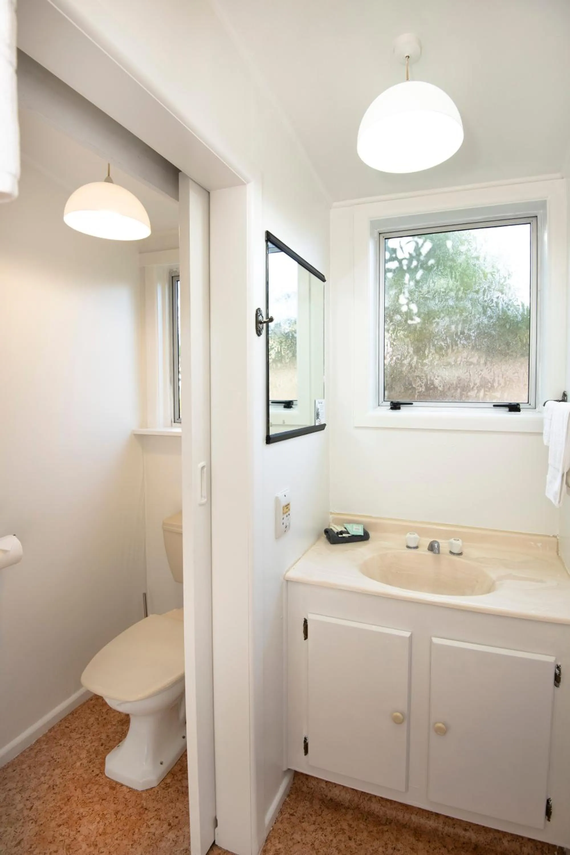 Toilet in Spanish Lady Motel