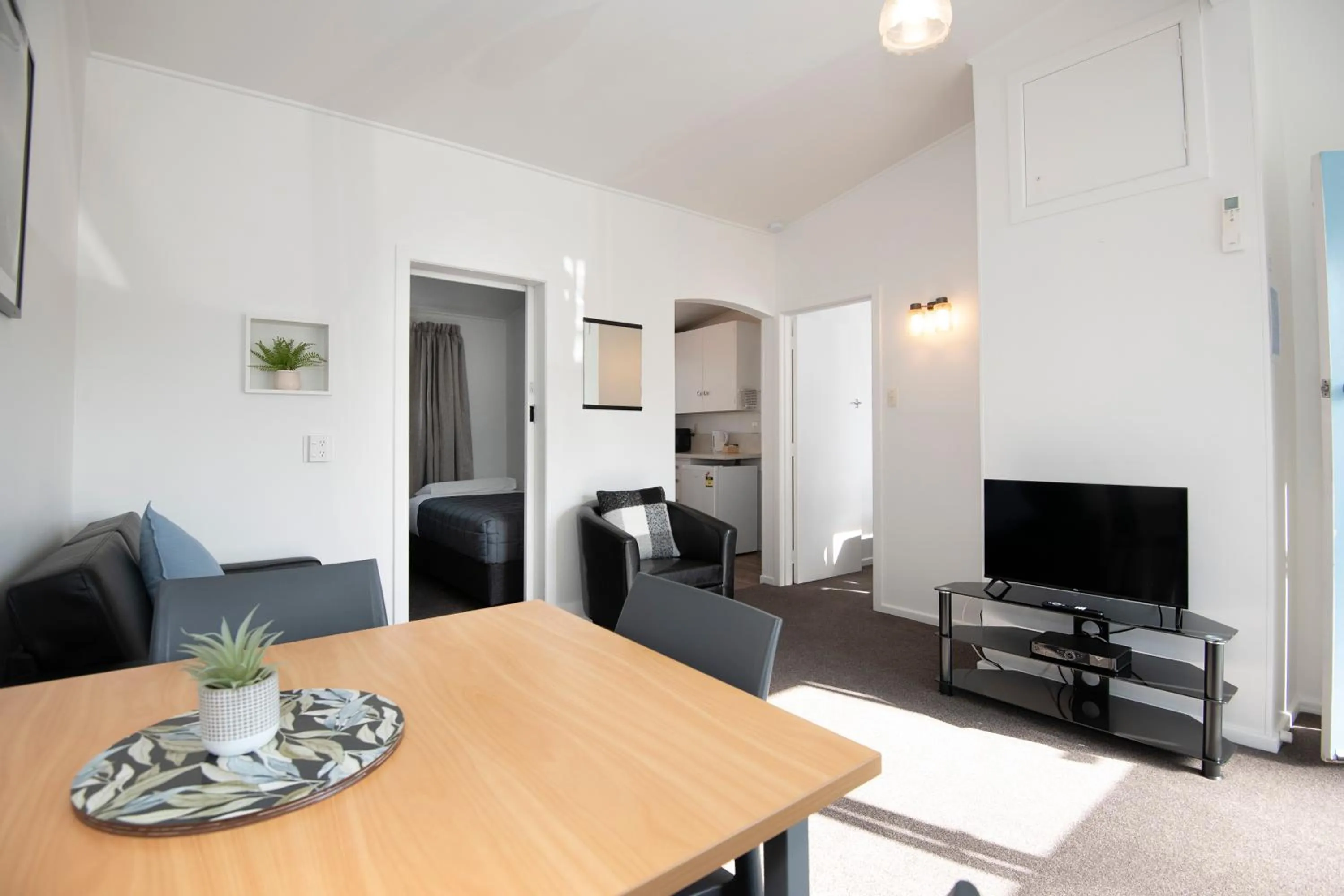 TV and multimedia in Spanish Lady Motel