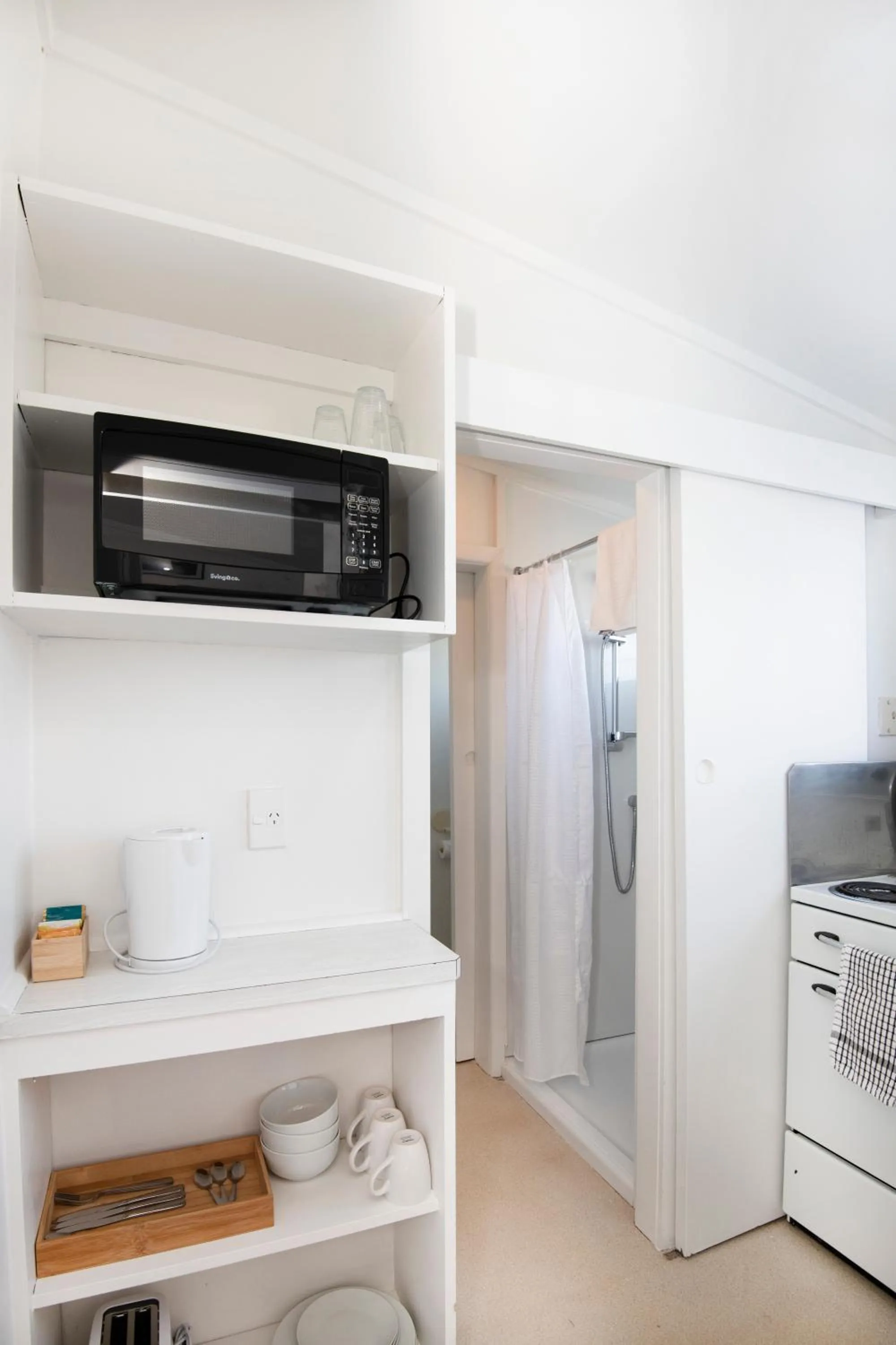 Shower in Spanish Lady Motel