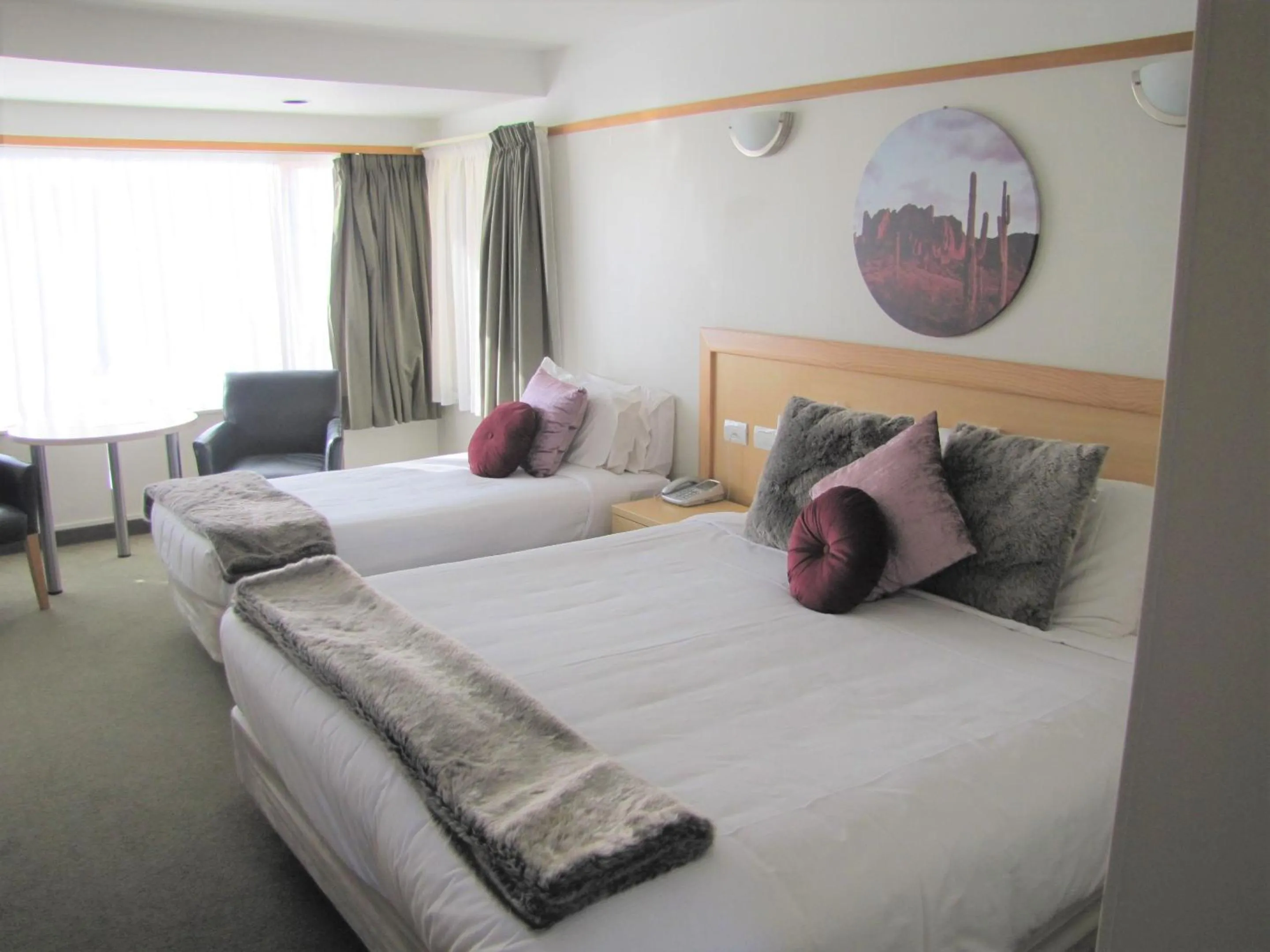 Bedroom, Bed in The Beachcomber Hotel