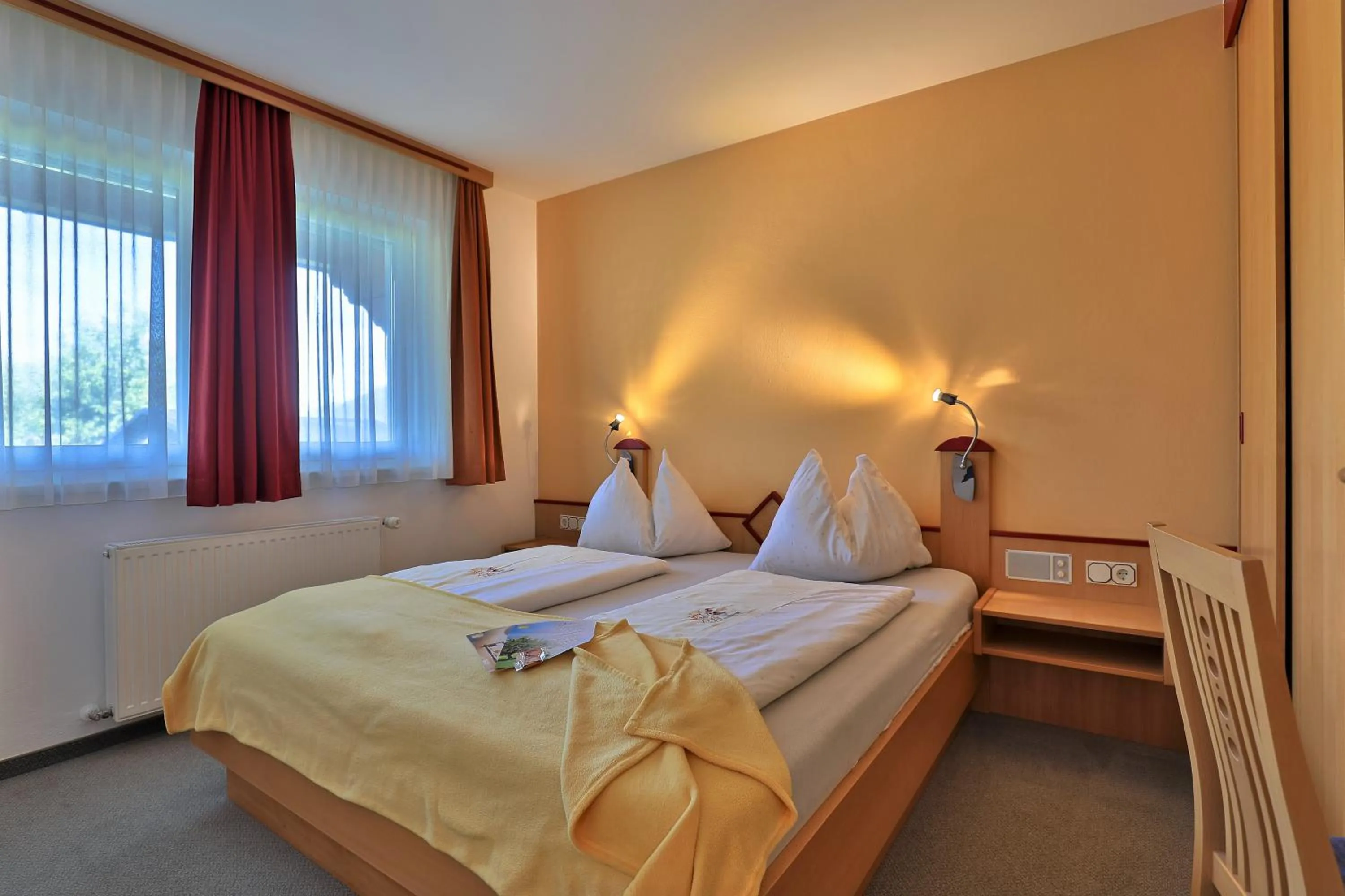 Bed in Hotel Garni Zerza