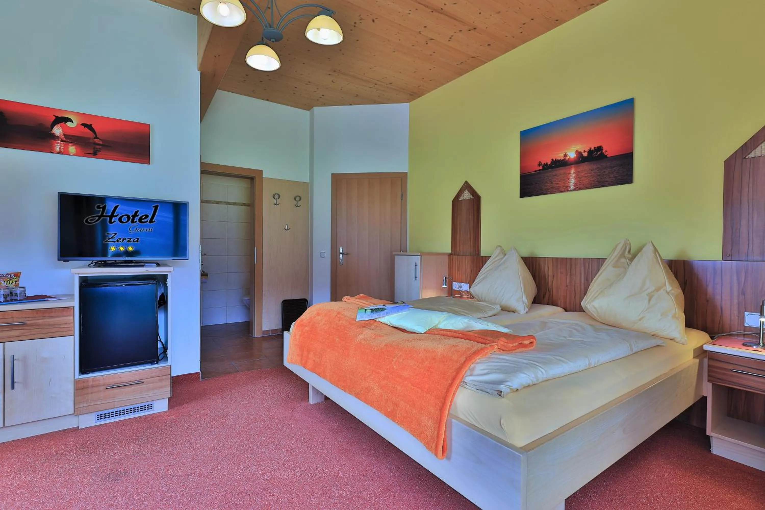 Bed in Hotel Garni Zerza