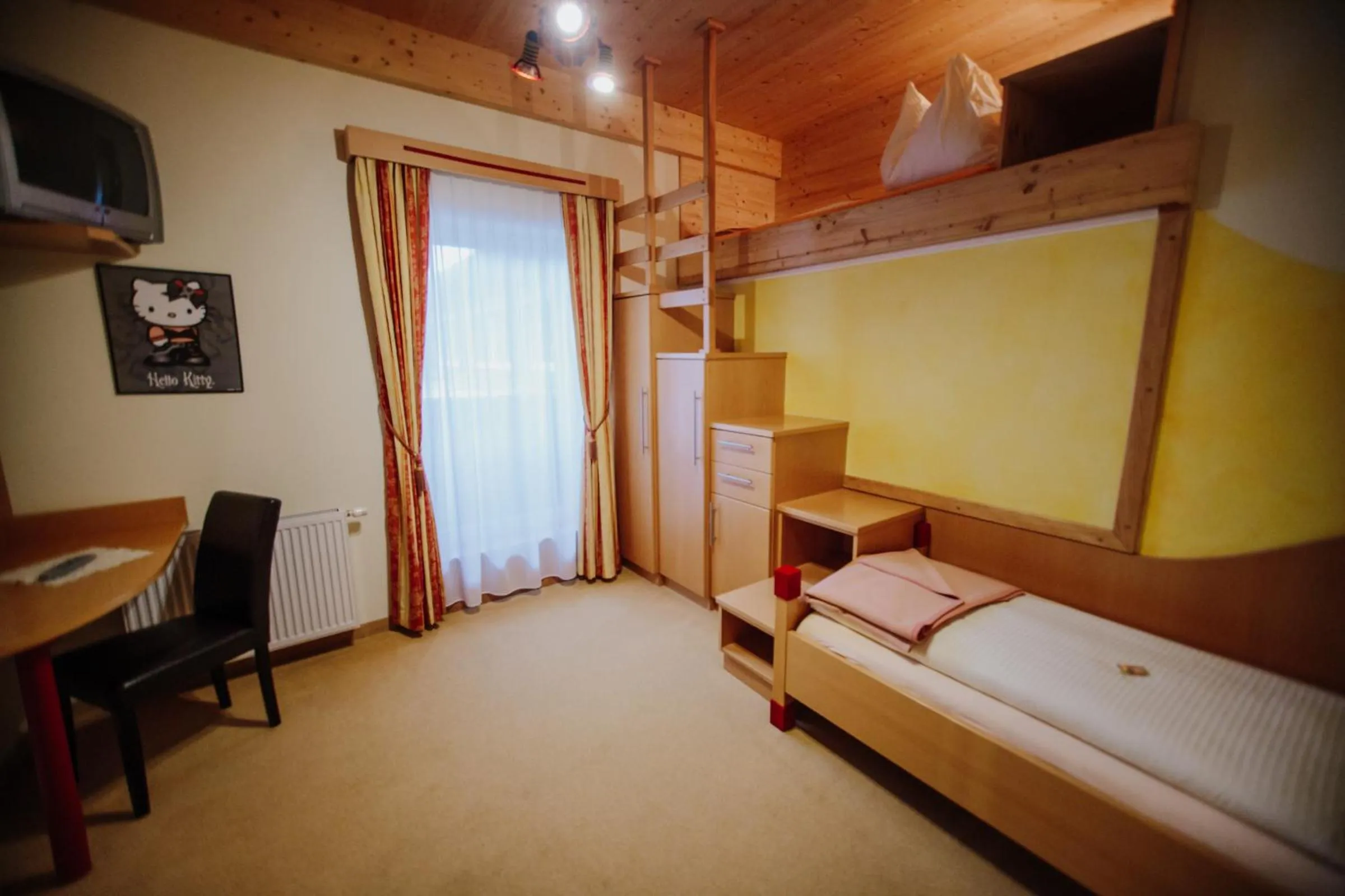 Bed in Hotel Garni Zerza