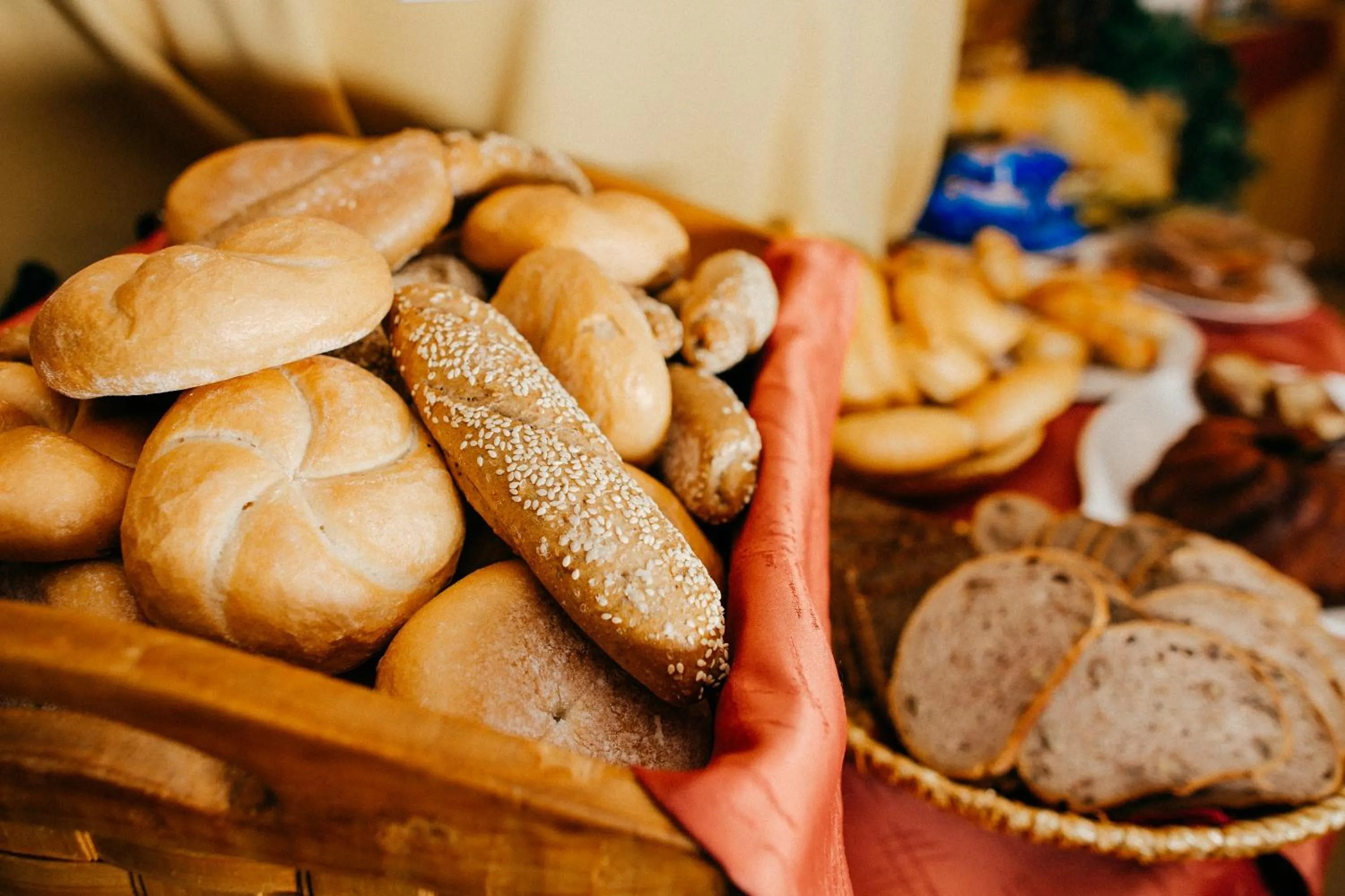 Buffet breakfast in Hotel Garni Zerza