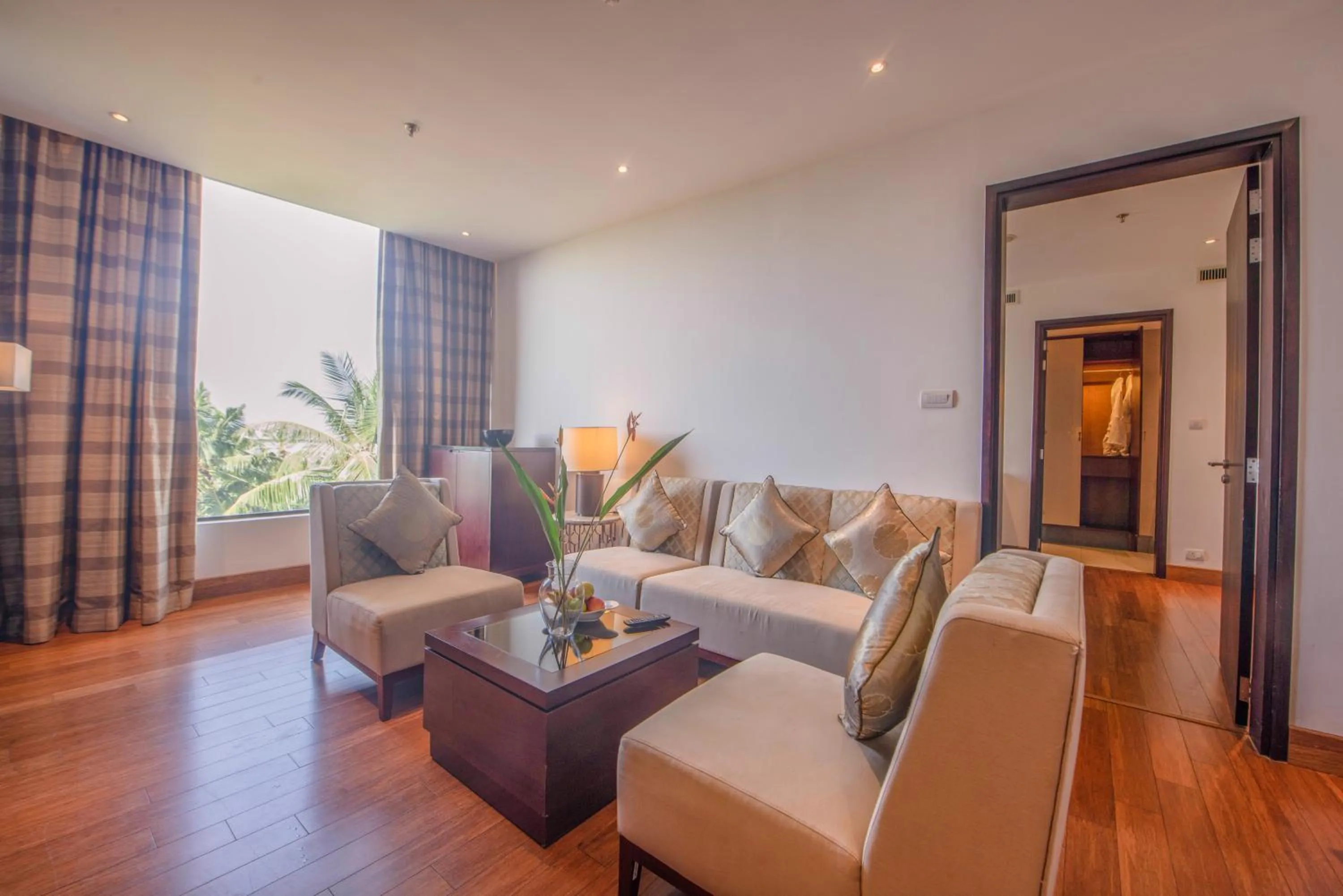 Living room in Vivanta Colombo, Airport Garden