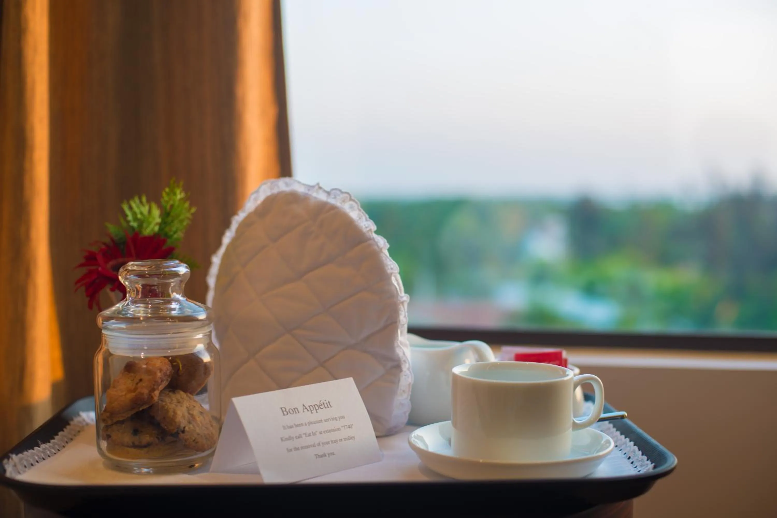 Coffee/tea facilities in Vivanta Colombo, Airport Garden