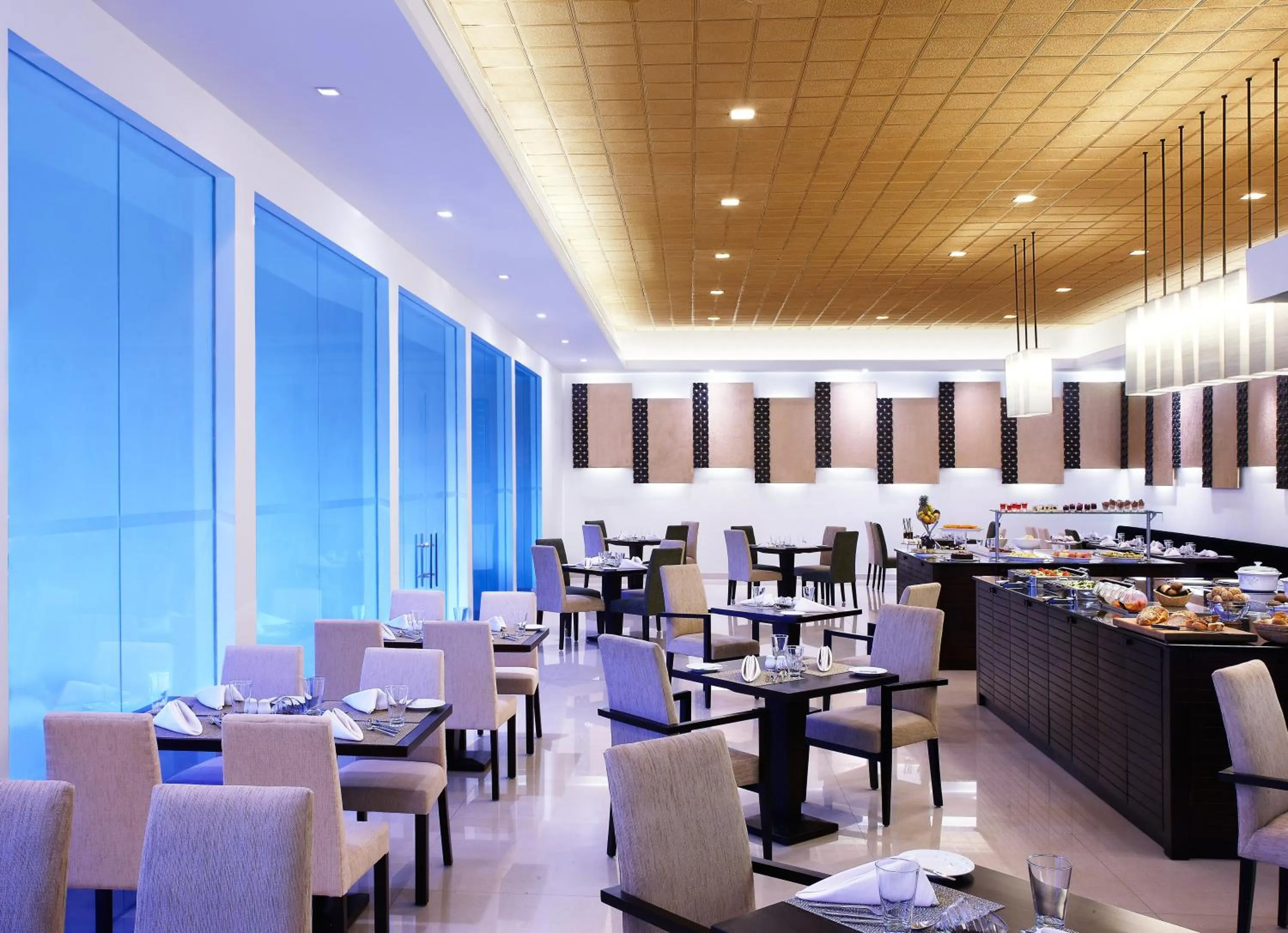 Restaurant/places to eat in Vivanta Colombo, Airport Garden