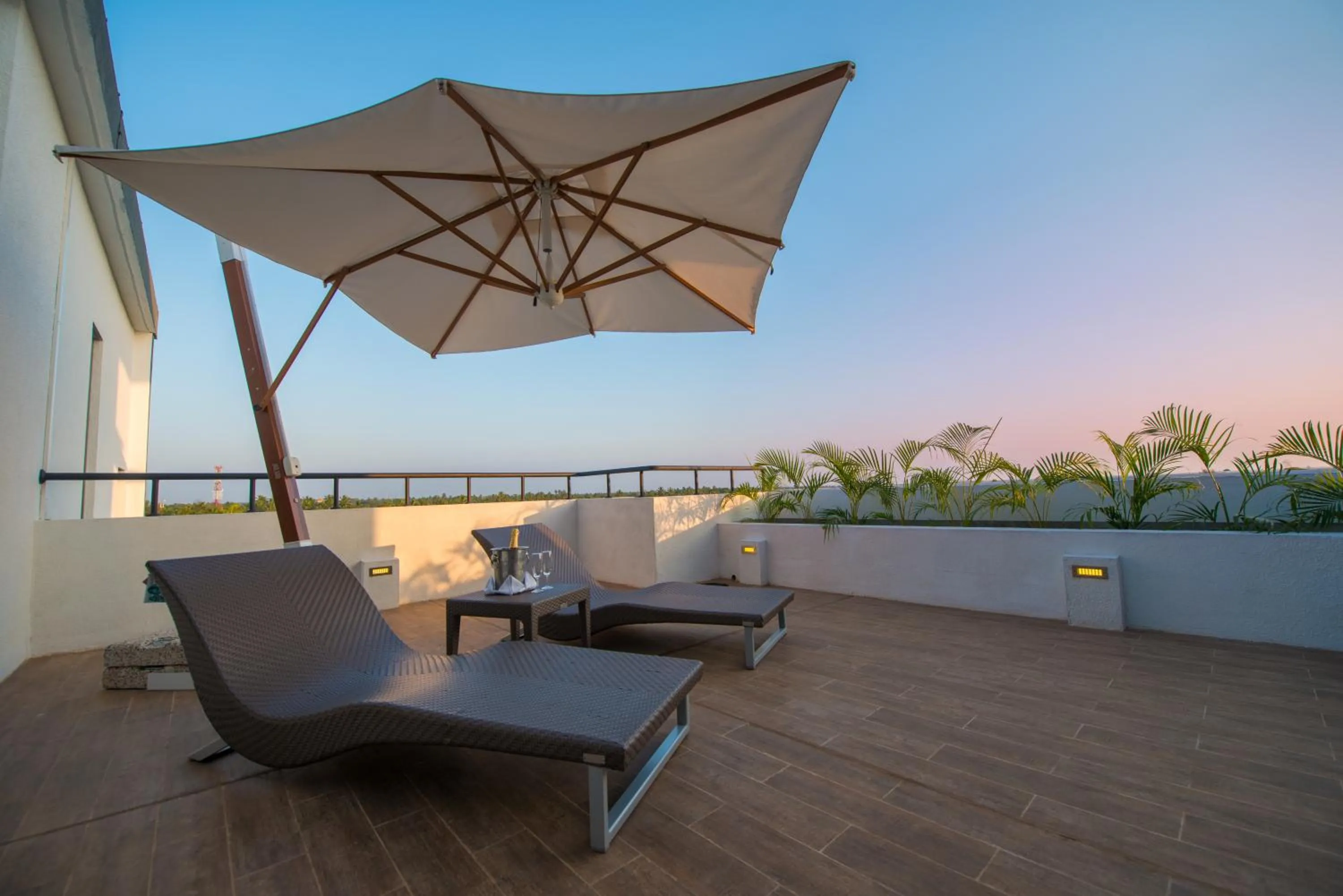 Balcony/Terrace in Vivanta Colombo, Airport Garden