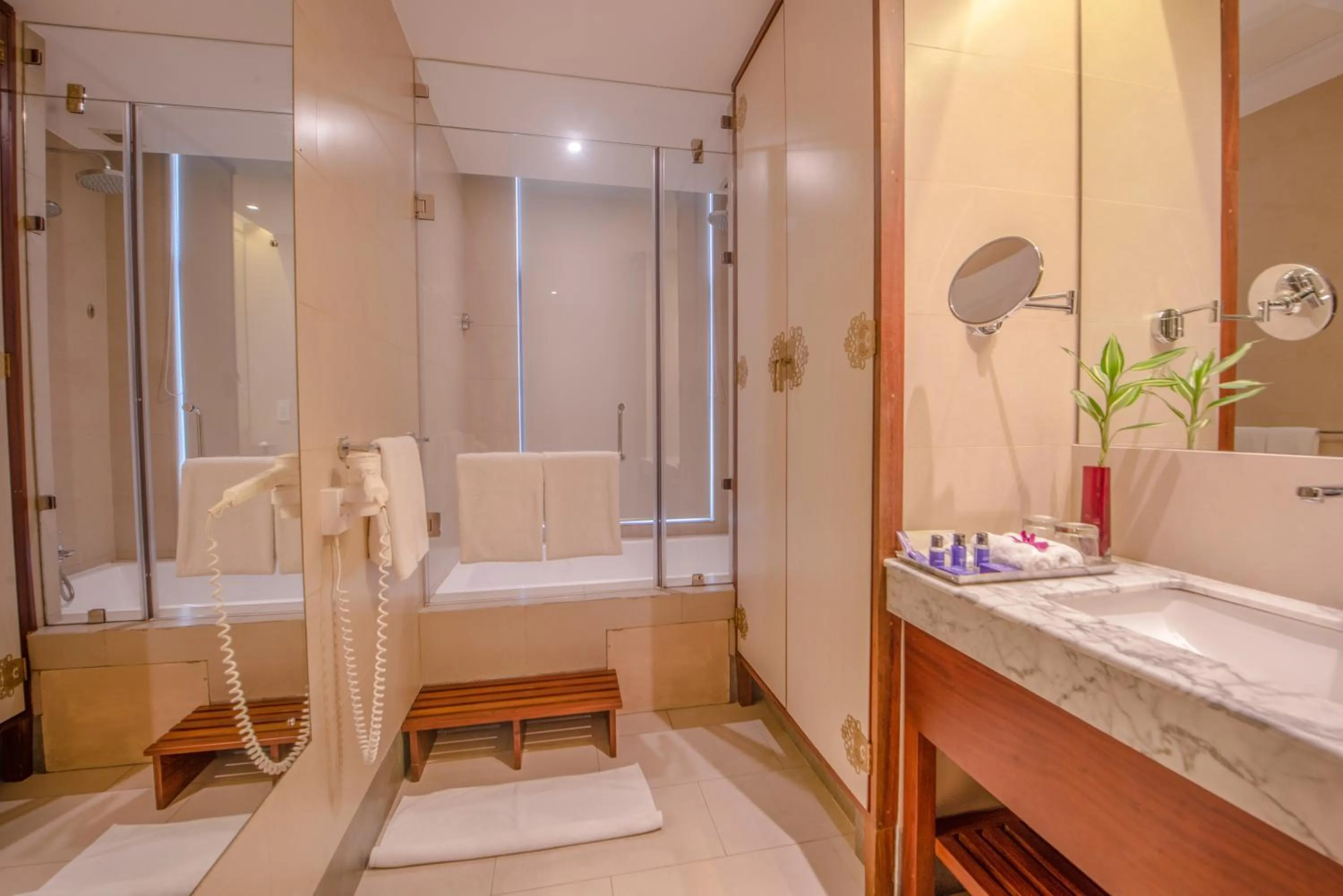 Vivanta Colombo, Airport Garden