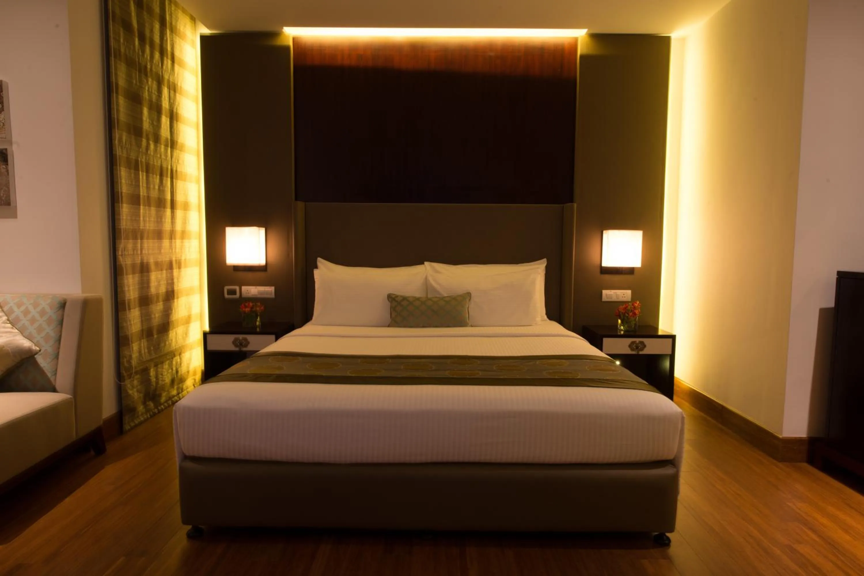 Bed in Vivanta Colombo, Airport Garden