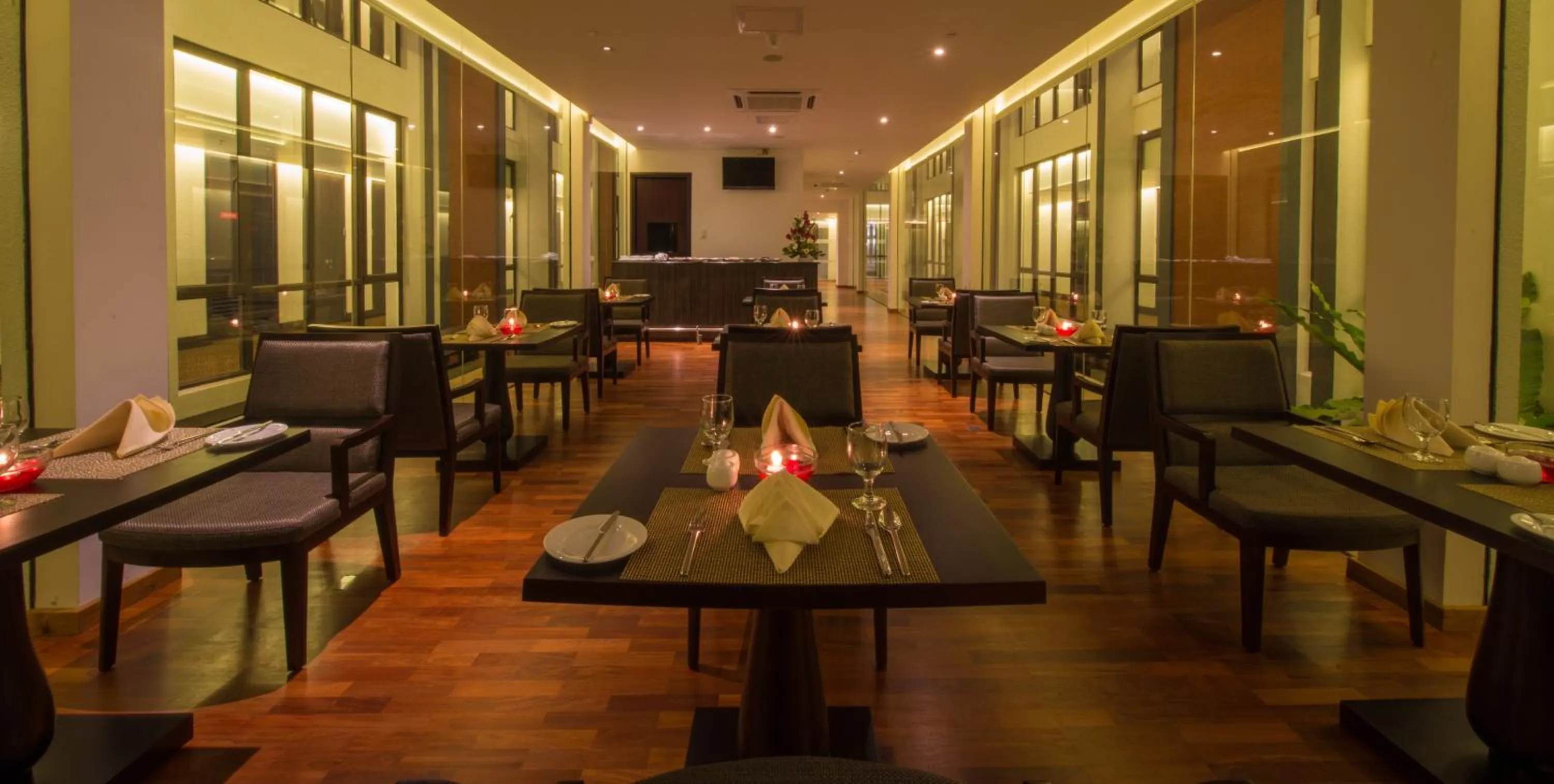Restaurant/places to eat in Vivanta Colombo, Airport Garden
