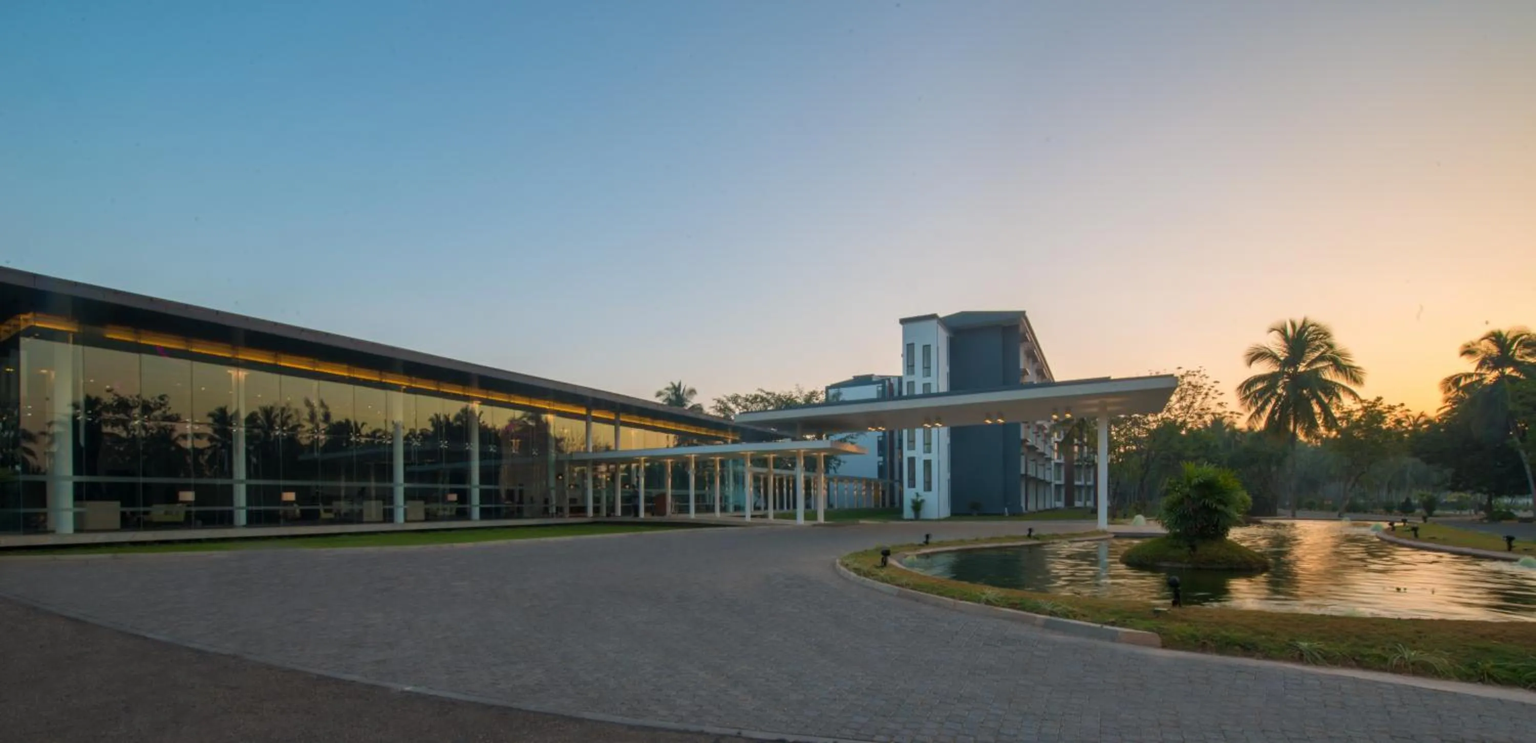 Property building in Vivanta Colombo, Airport Garden