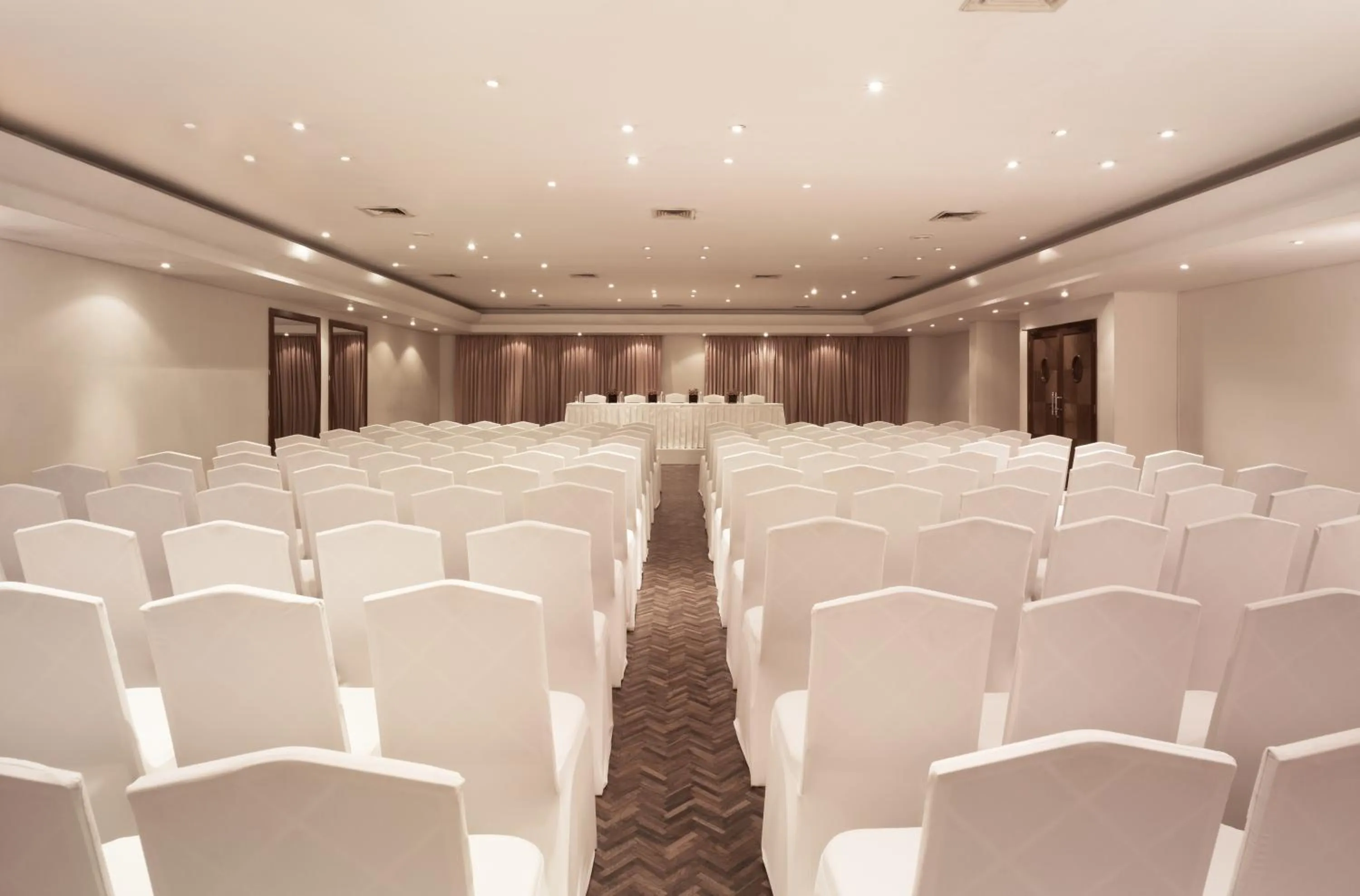 Banquet/Function facilities in Vivanta Colombo, Airport Garden