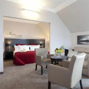 Bed in Comm Hotel Poznań Airport