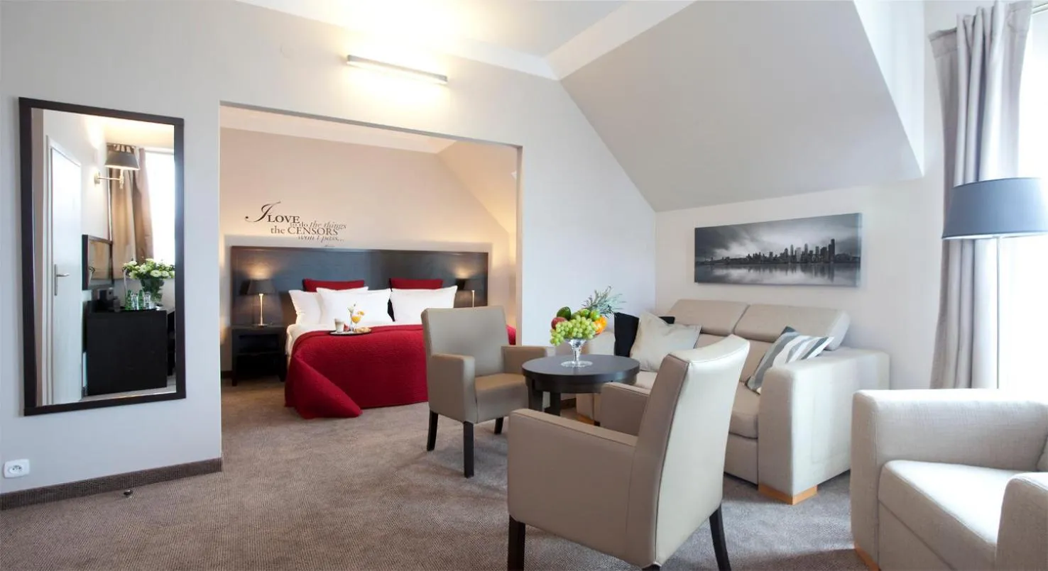 Bed in Comm Hotel Poznań Airport