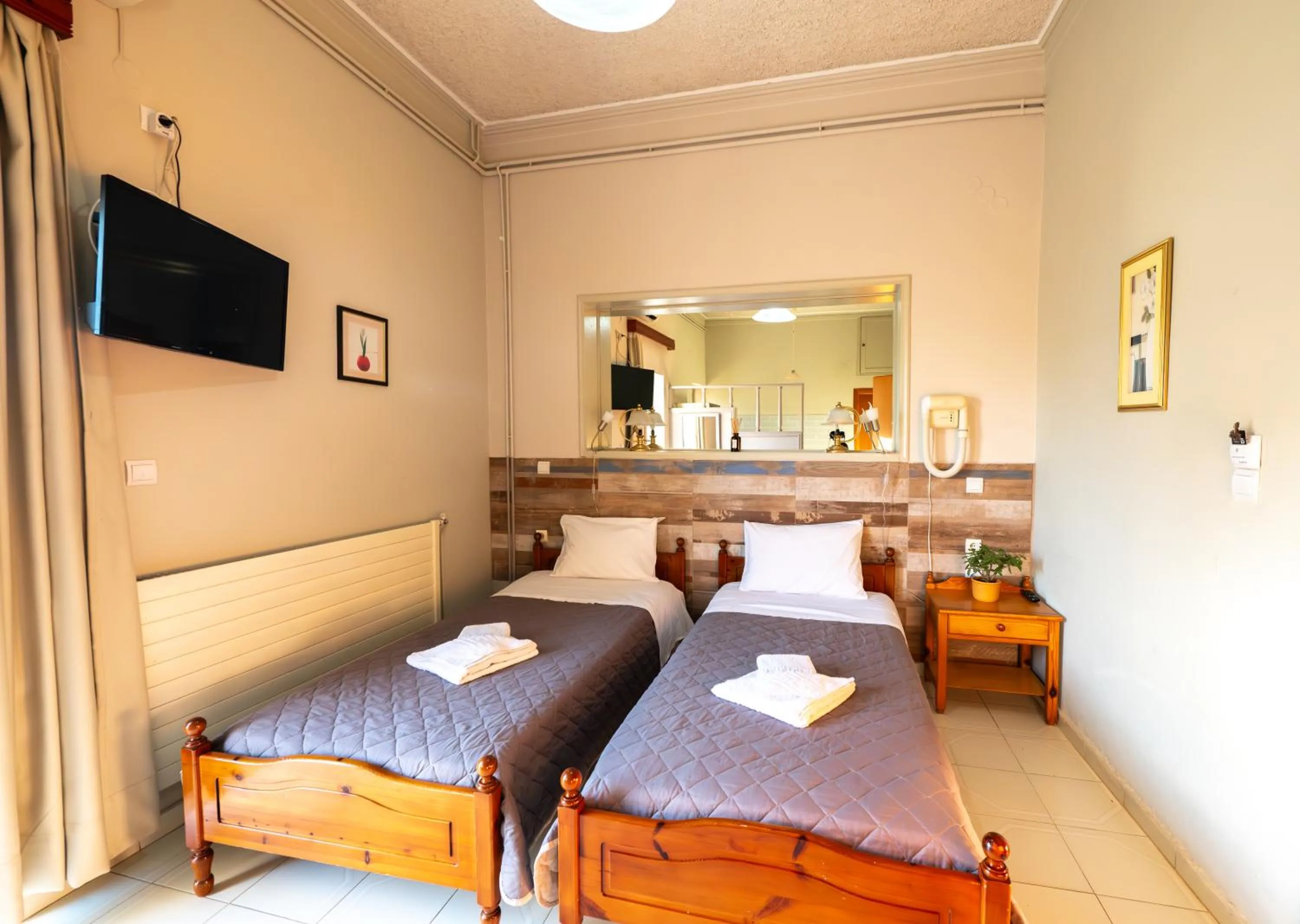 Bed in Bikakis Family Apartments