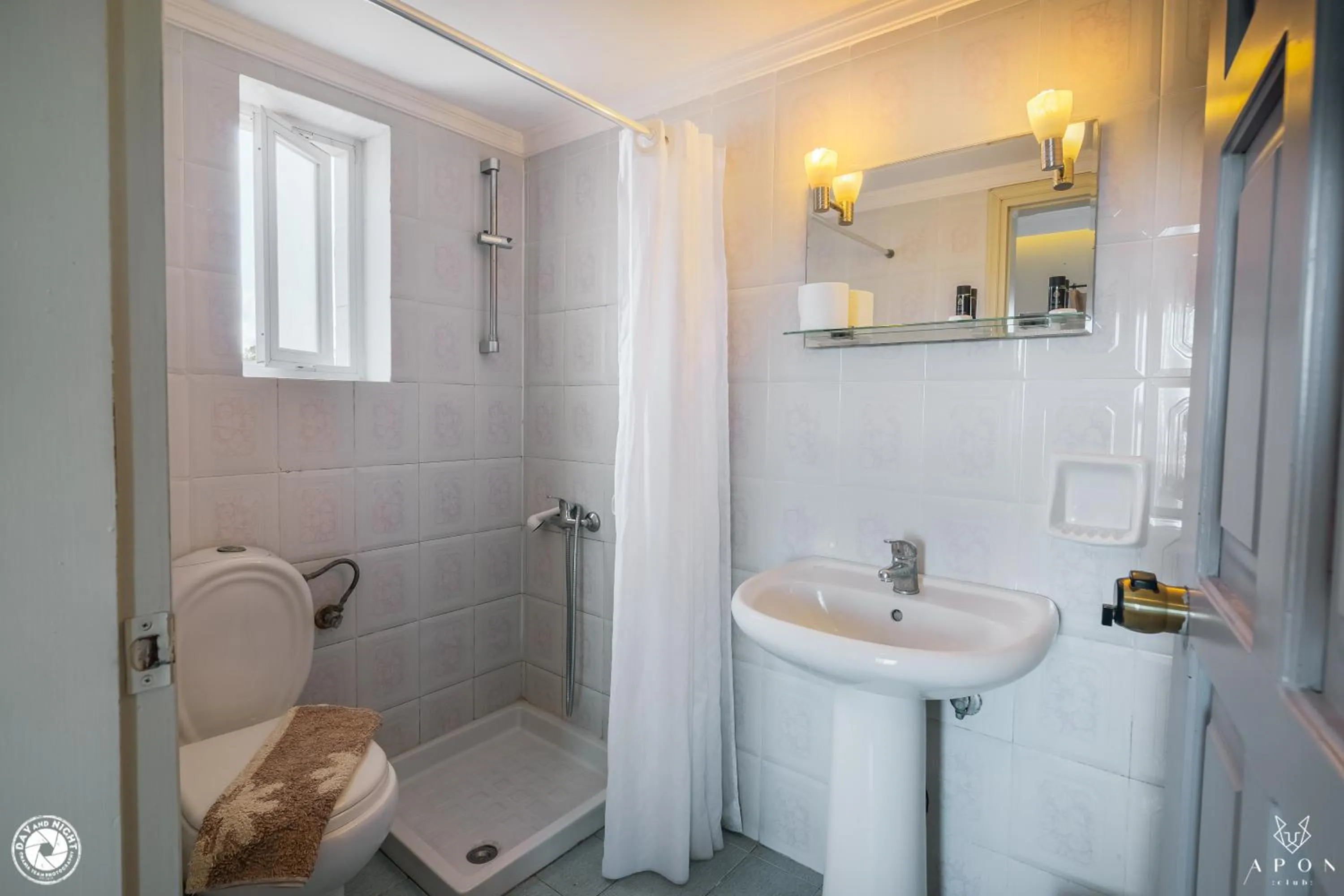 Bikakis Family Apartments