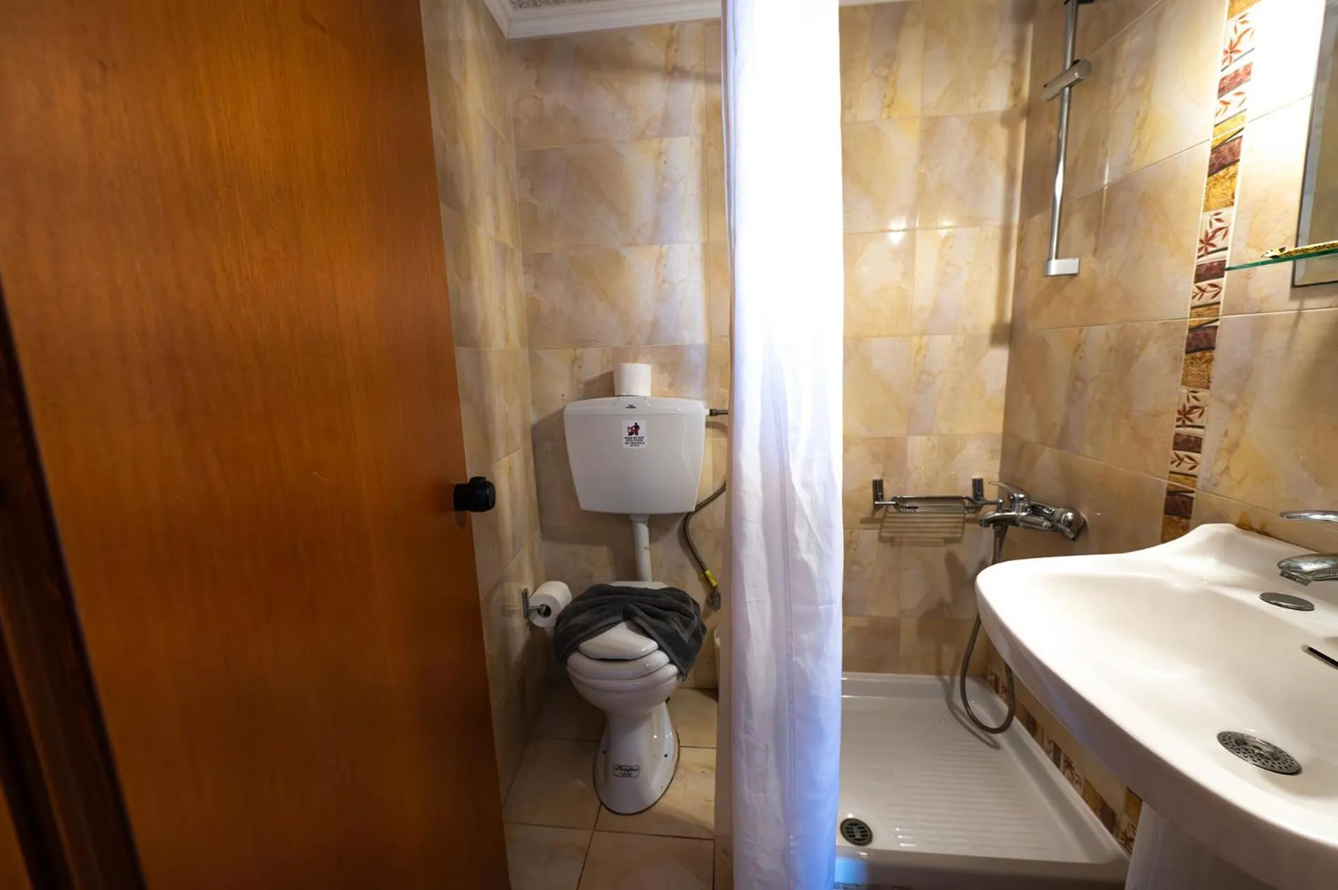 Bikakis Family Apartments