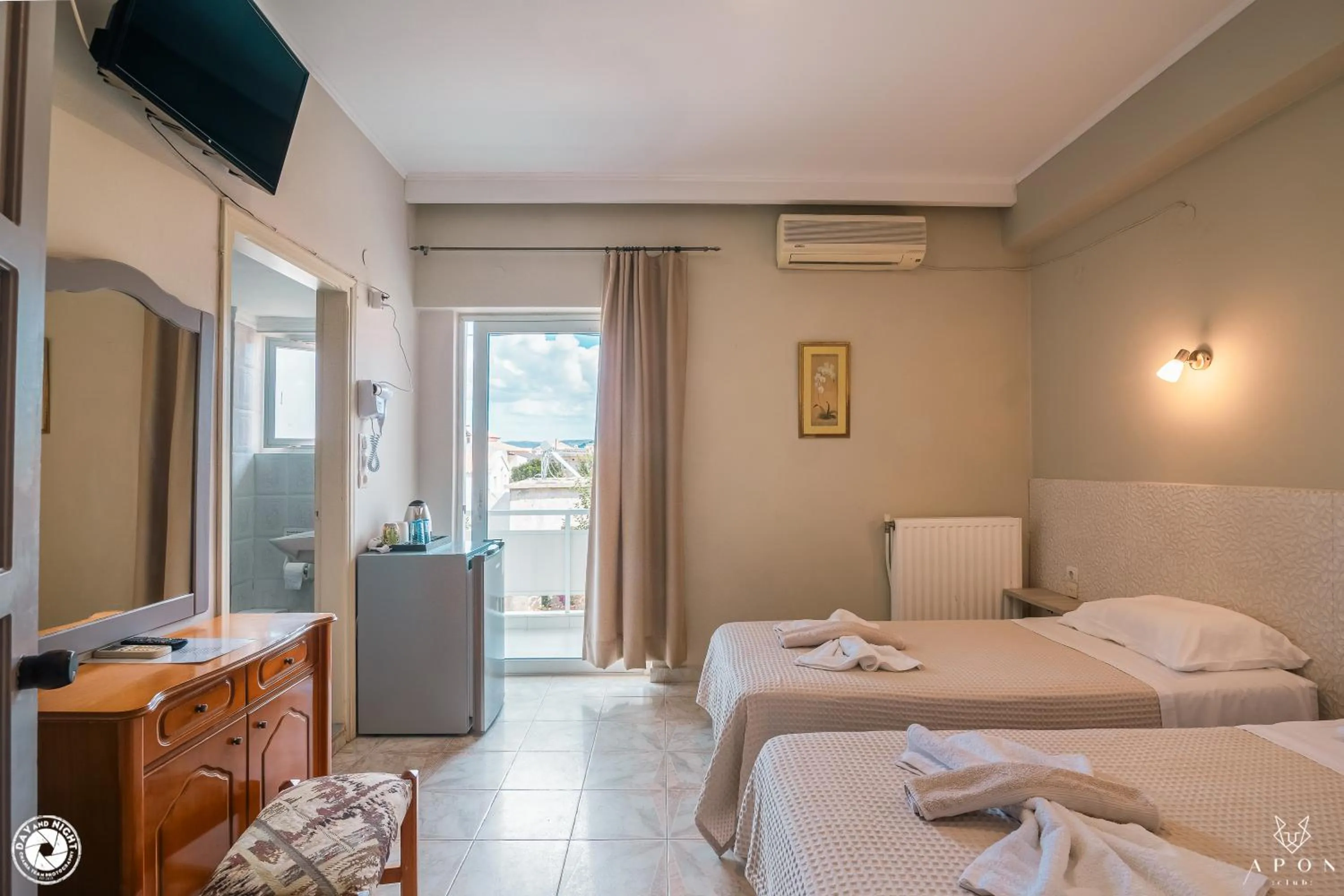 Bed in Bikakis Family Apartments