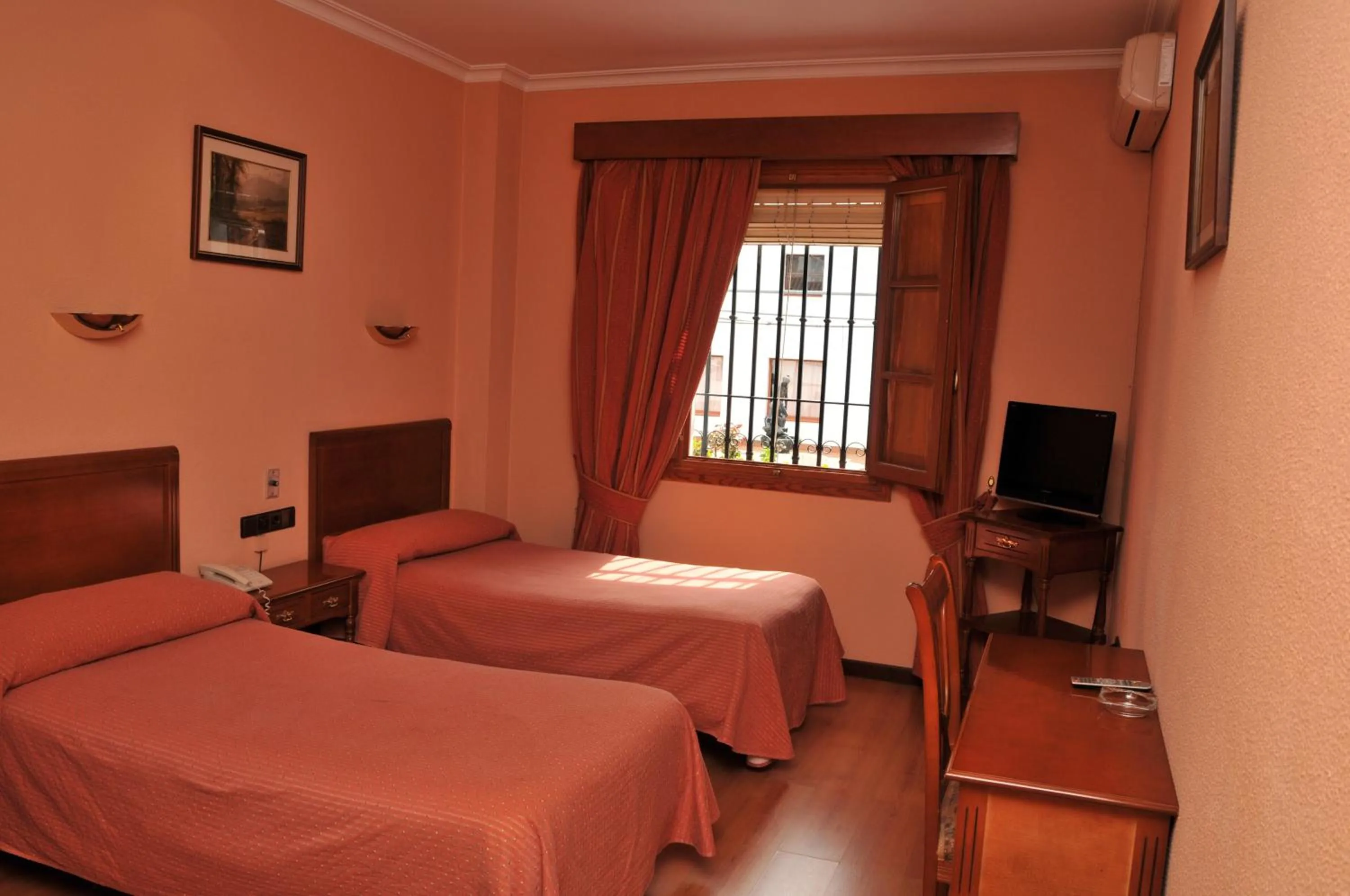 Bed in Hotel Los Castaños