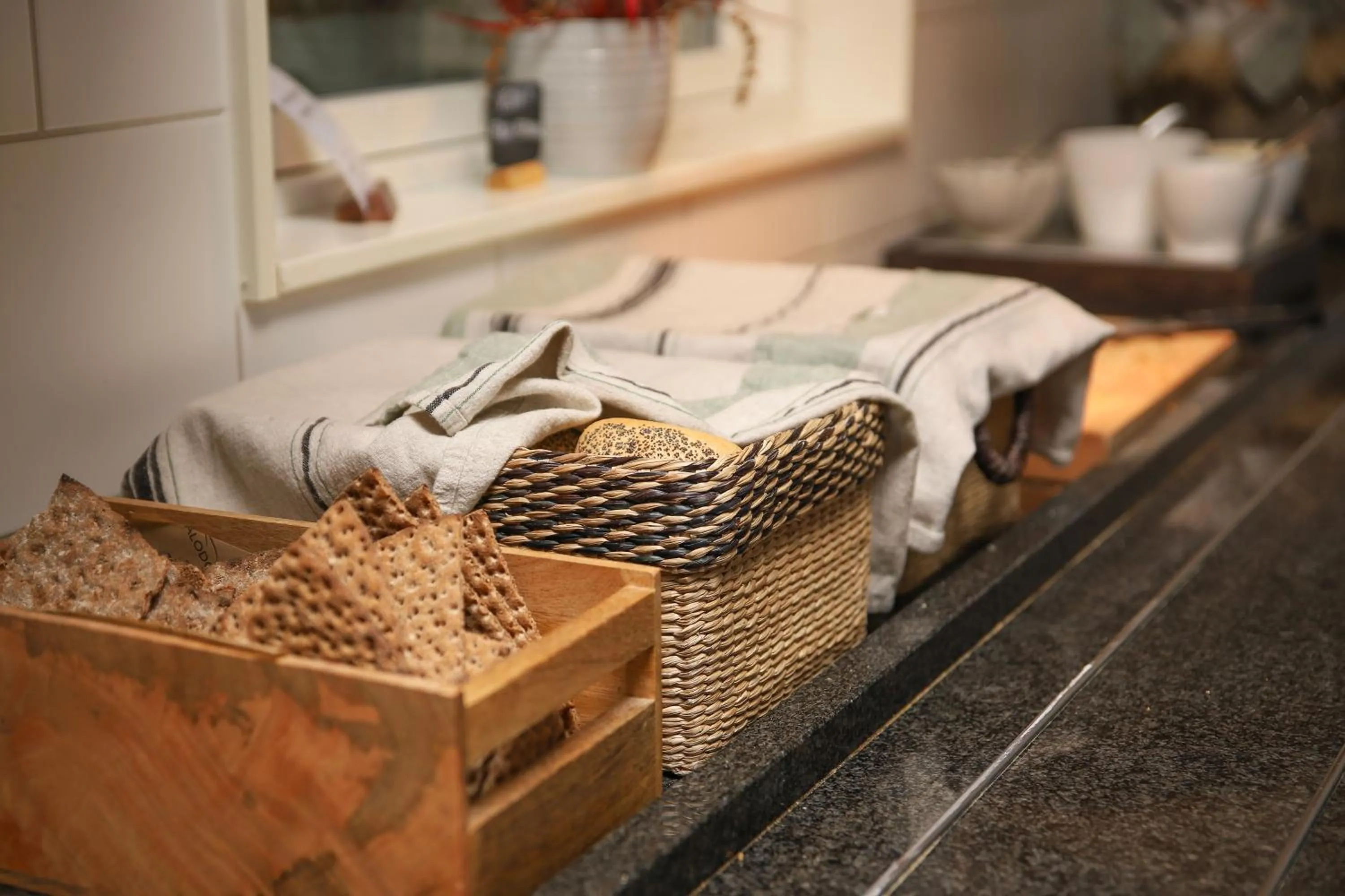 Buffet breakfast in Lannalodge